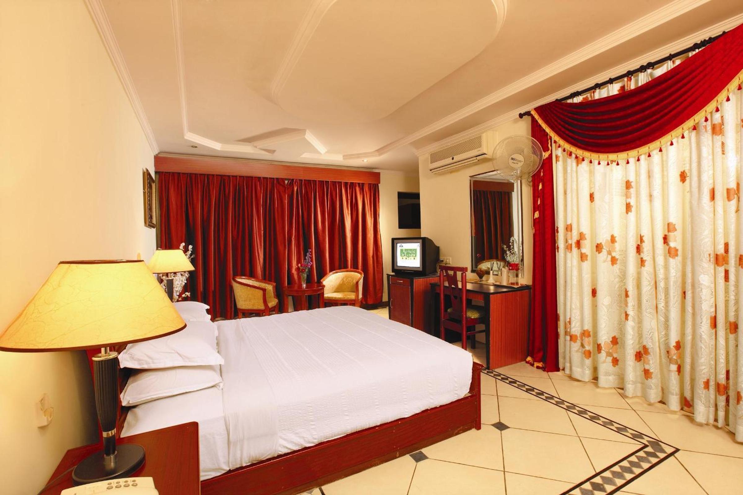 Deluxe Double Room photo 3