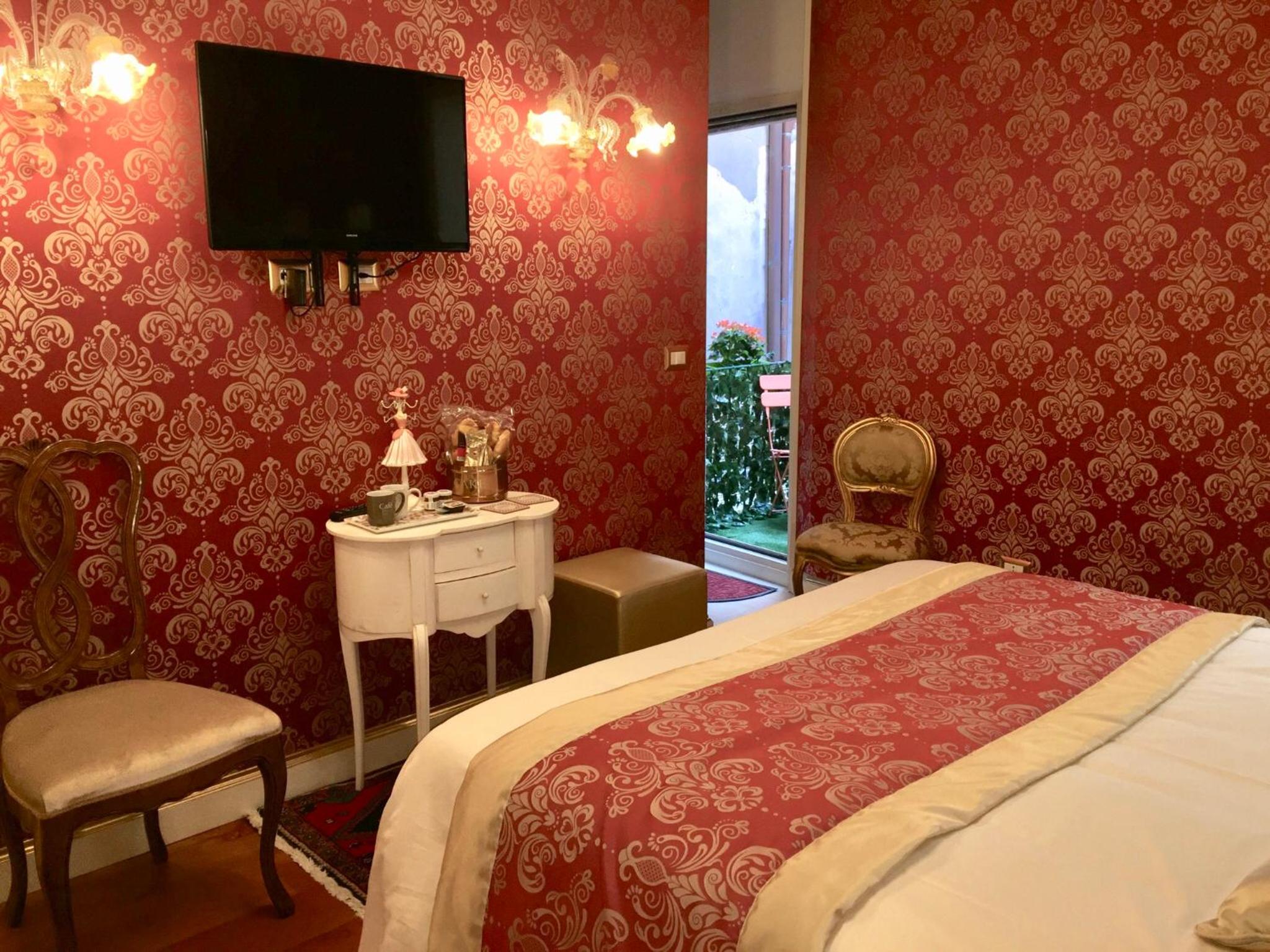 Double or Twin Room with Balcony photo 1