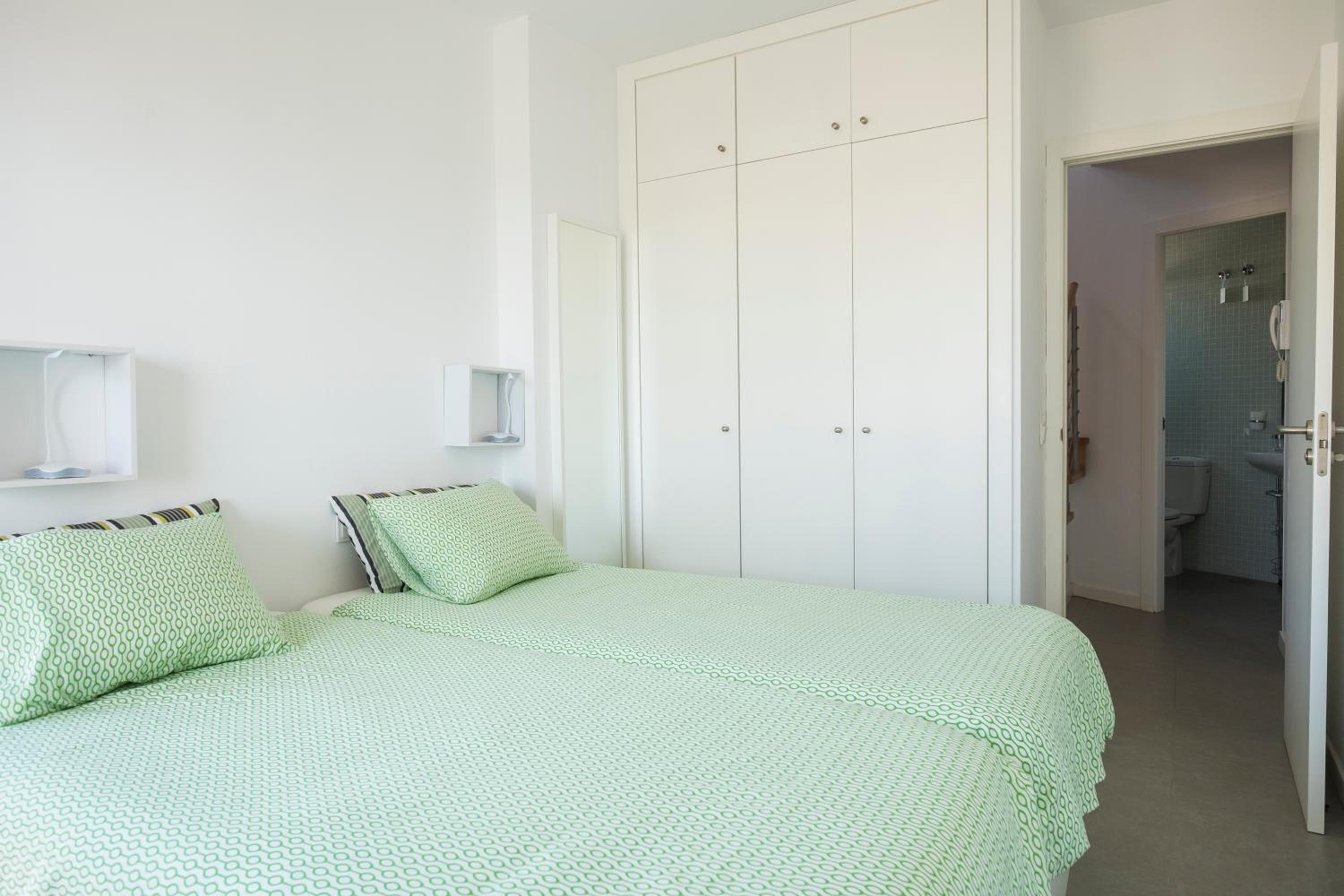 Apartment with Sea View - Photo 25