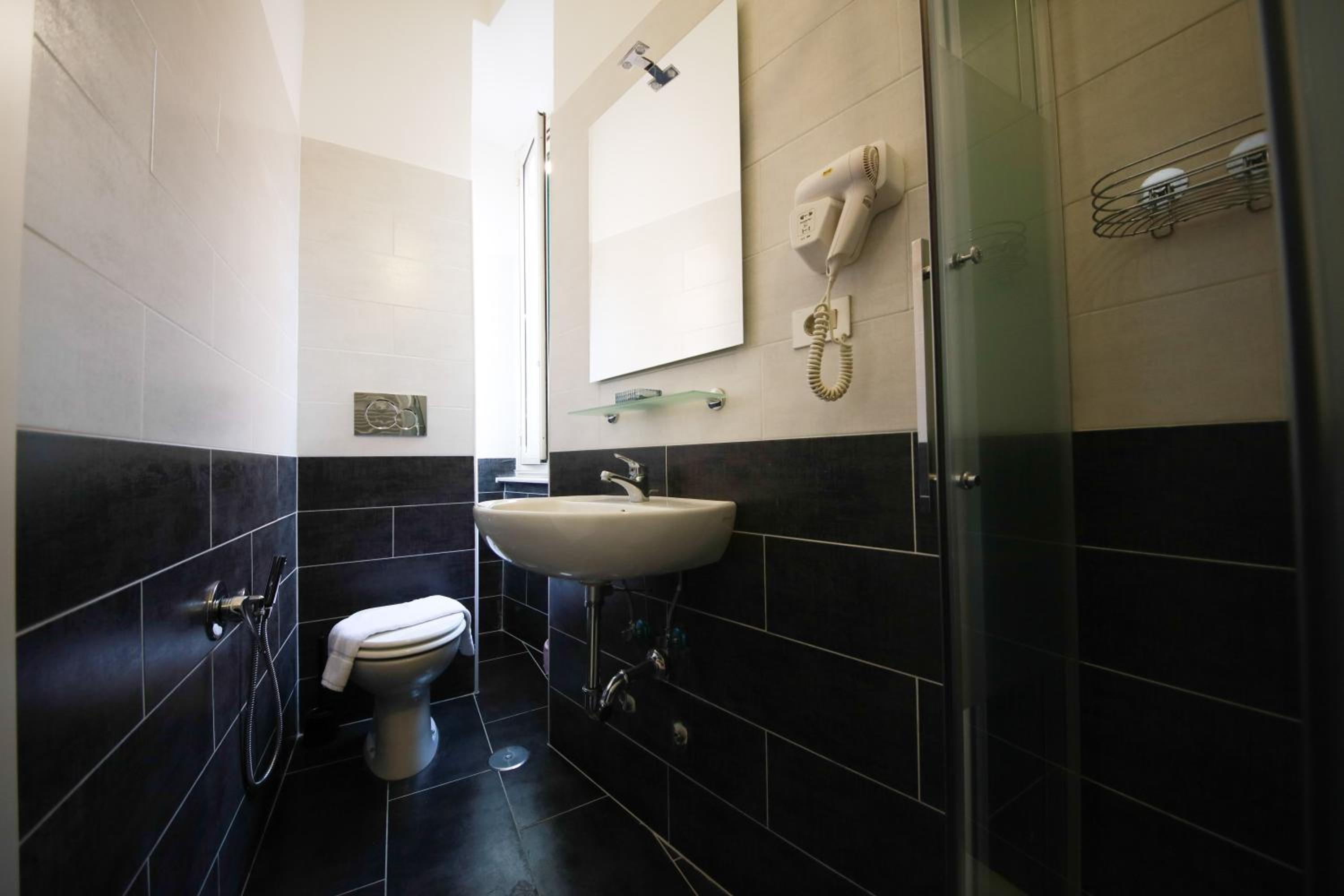 Superior Triple Room photo 3
