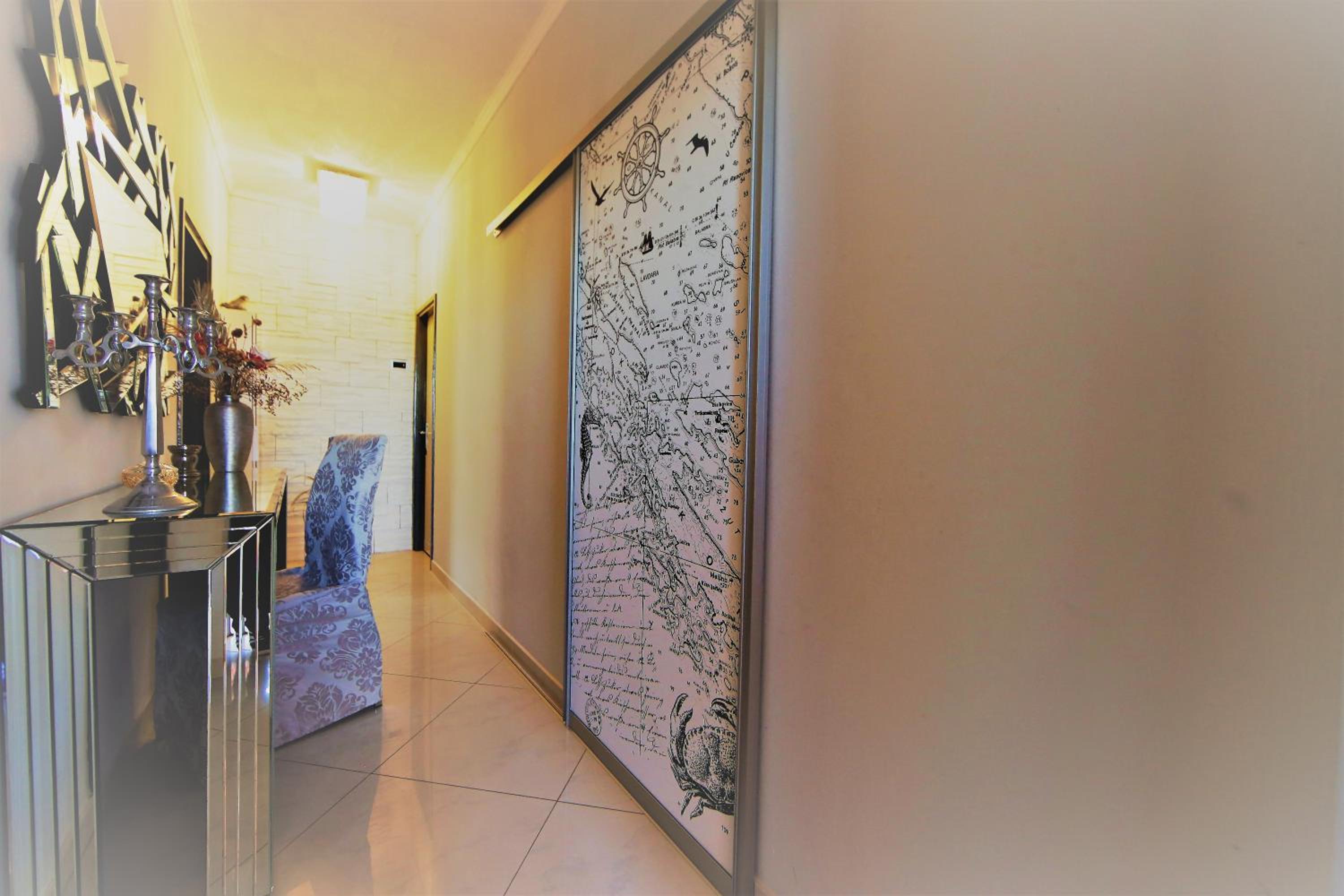 Two-Bedroom Apartment with Terrace photo 3