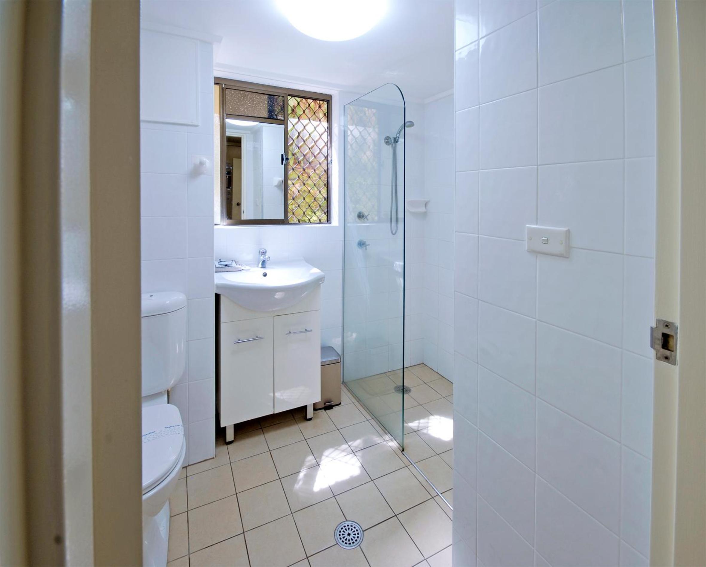 One-Bedroom Apartment with Balcony - Photo 2