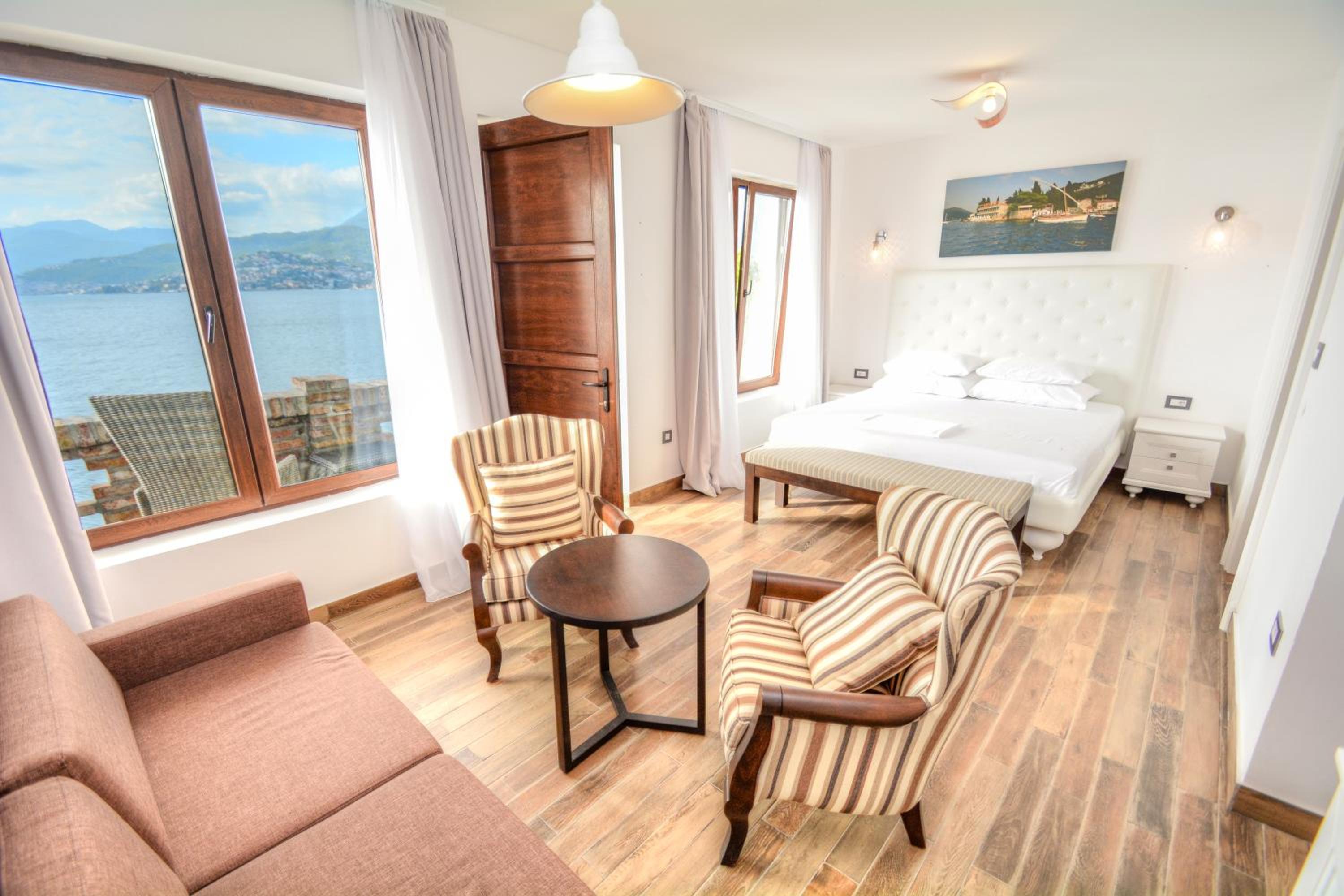 Luxury Apartment with Sea View - Photo 23