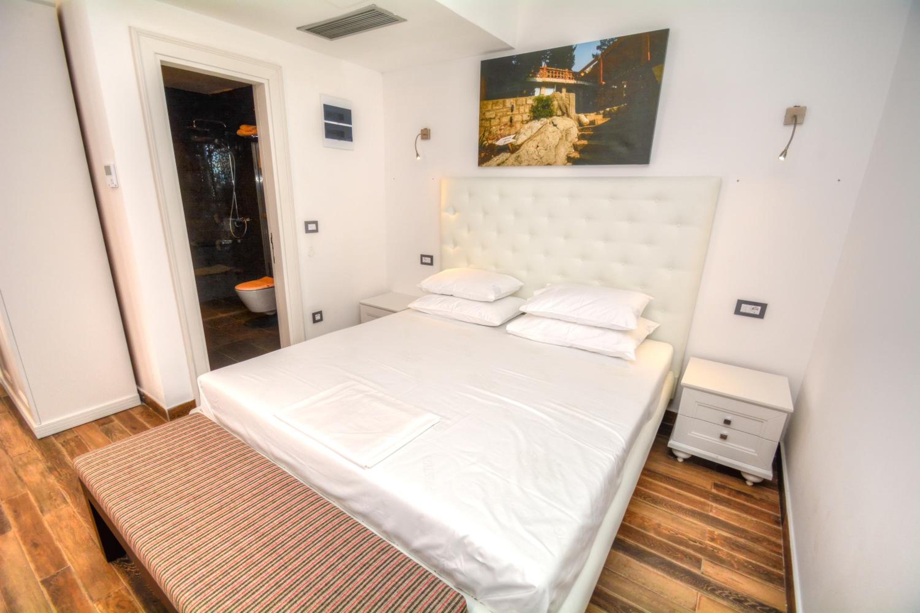 Luxury Apartment with Sea View - Photo 18