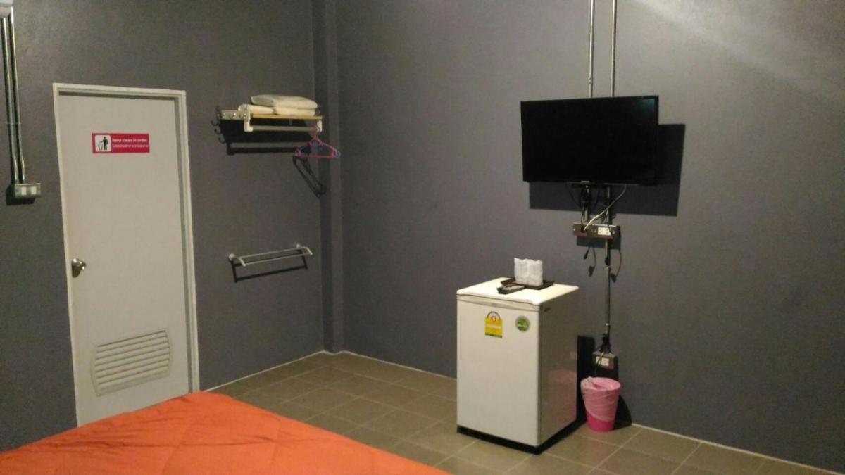 Standard Twin Room photo 2