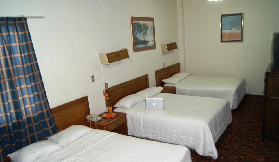 Triple Room with Three Double Beds  photo 2