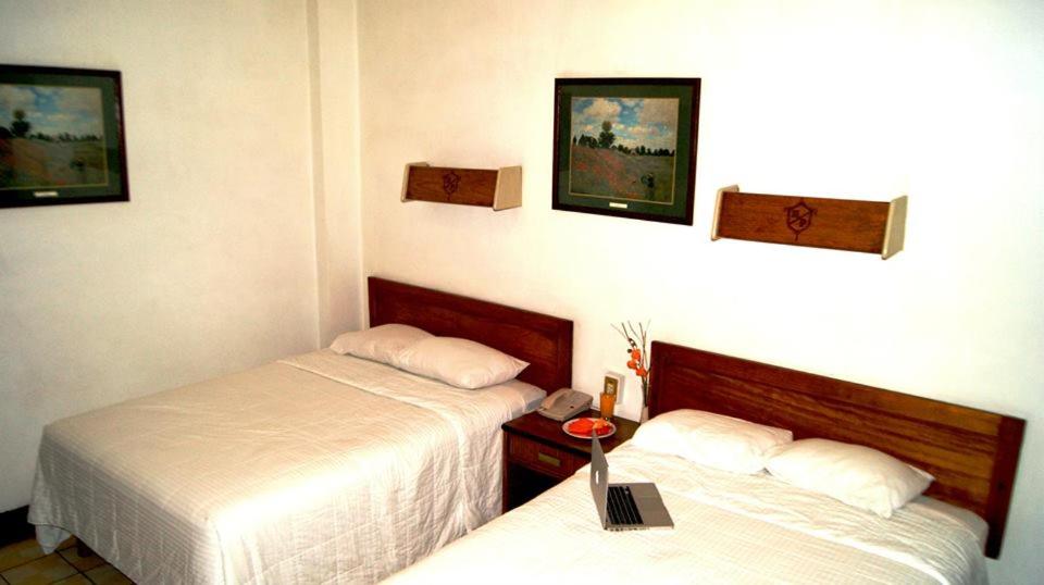 Double Room with Two Double Beds photo 3