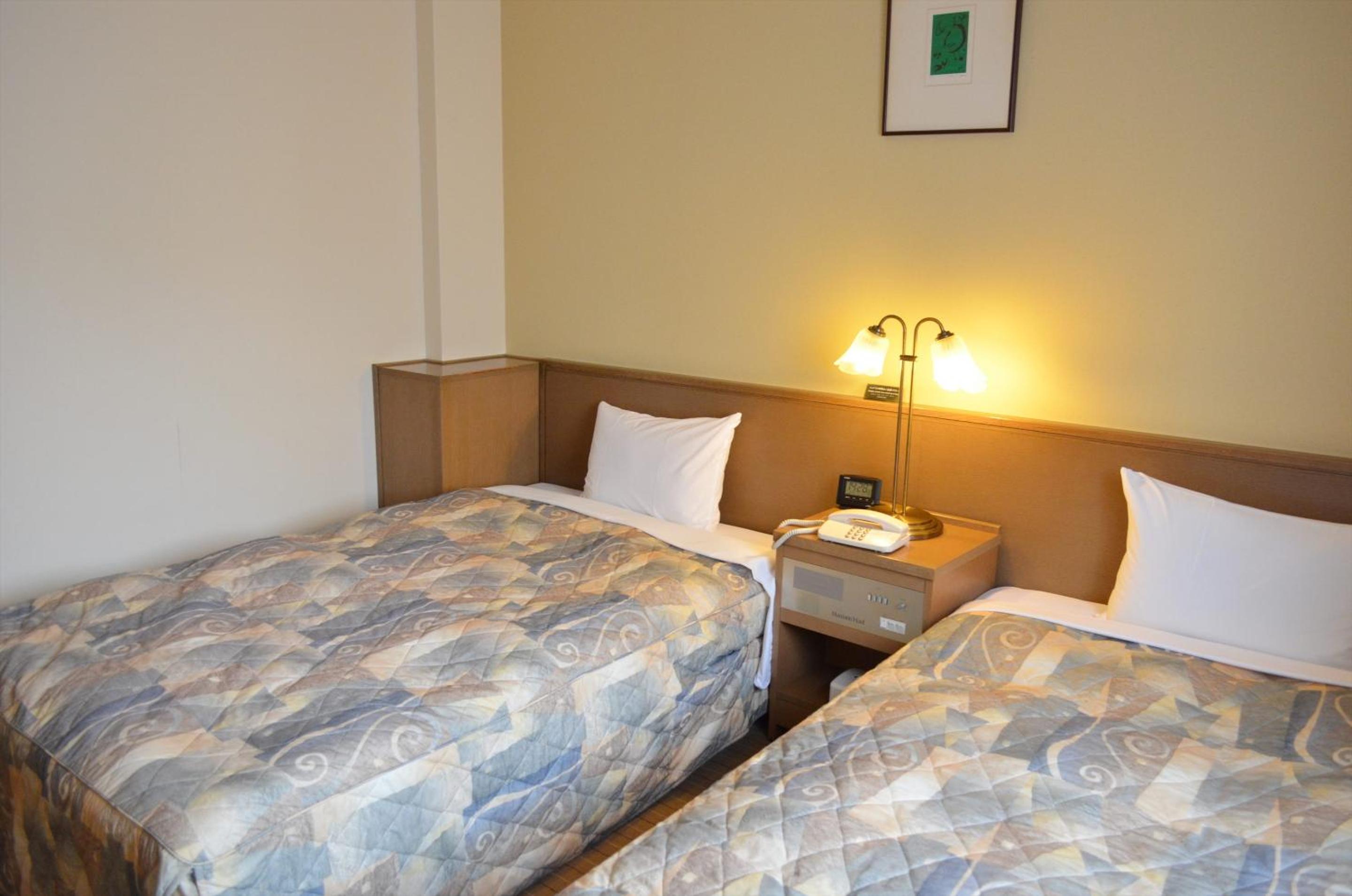 Economy Twin Room - Smoking photo 1