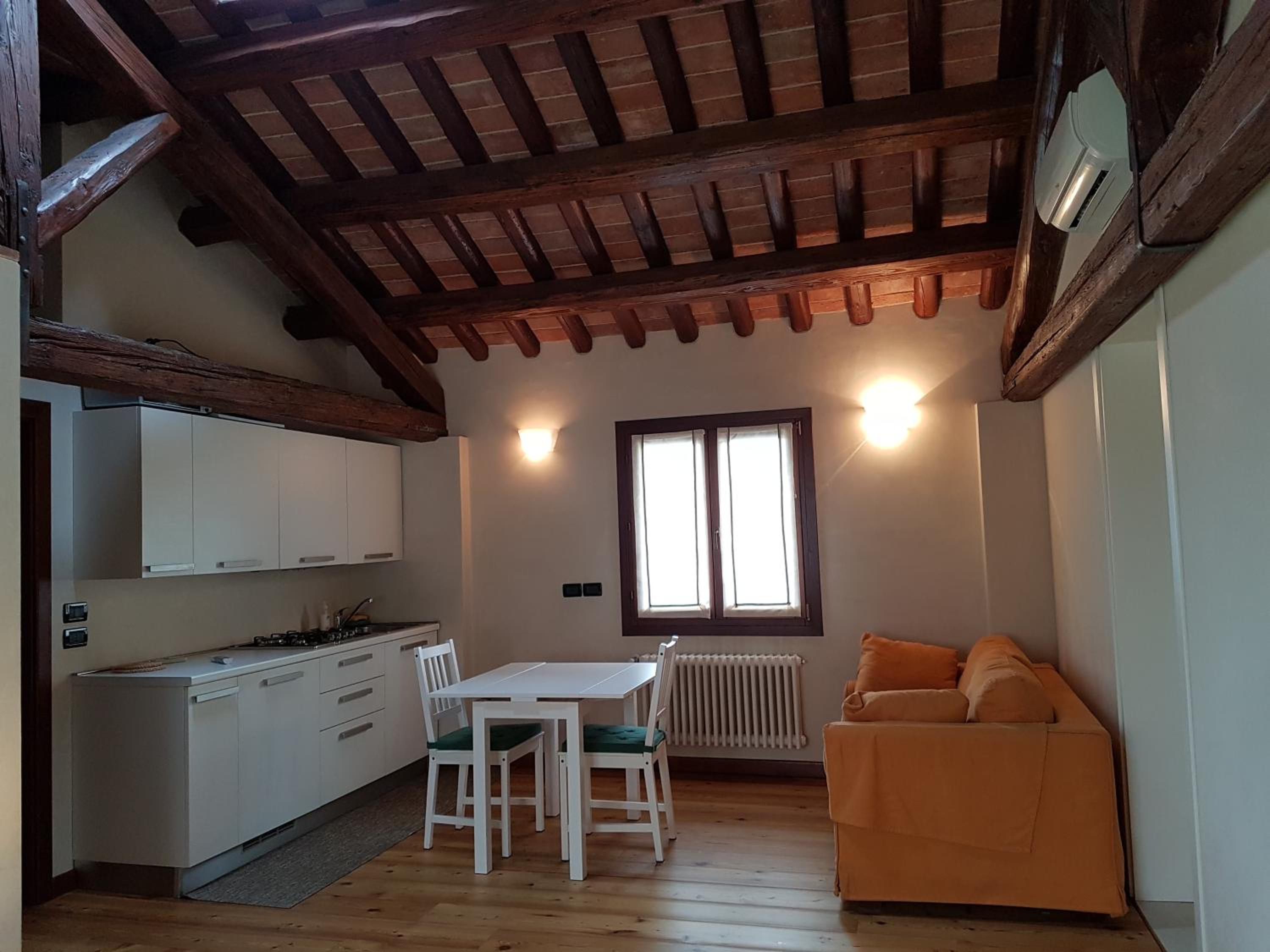 Studio Apartment photo 2
