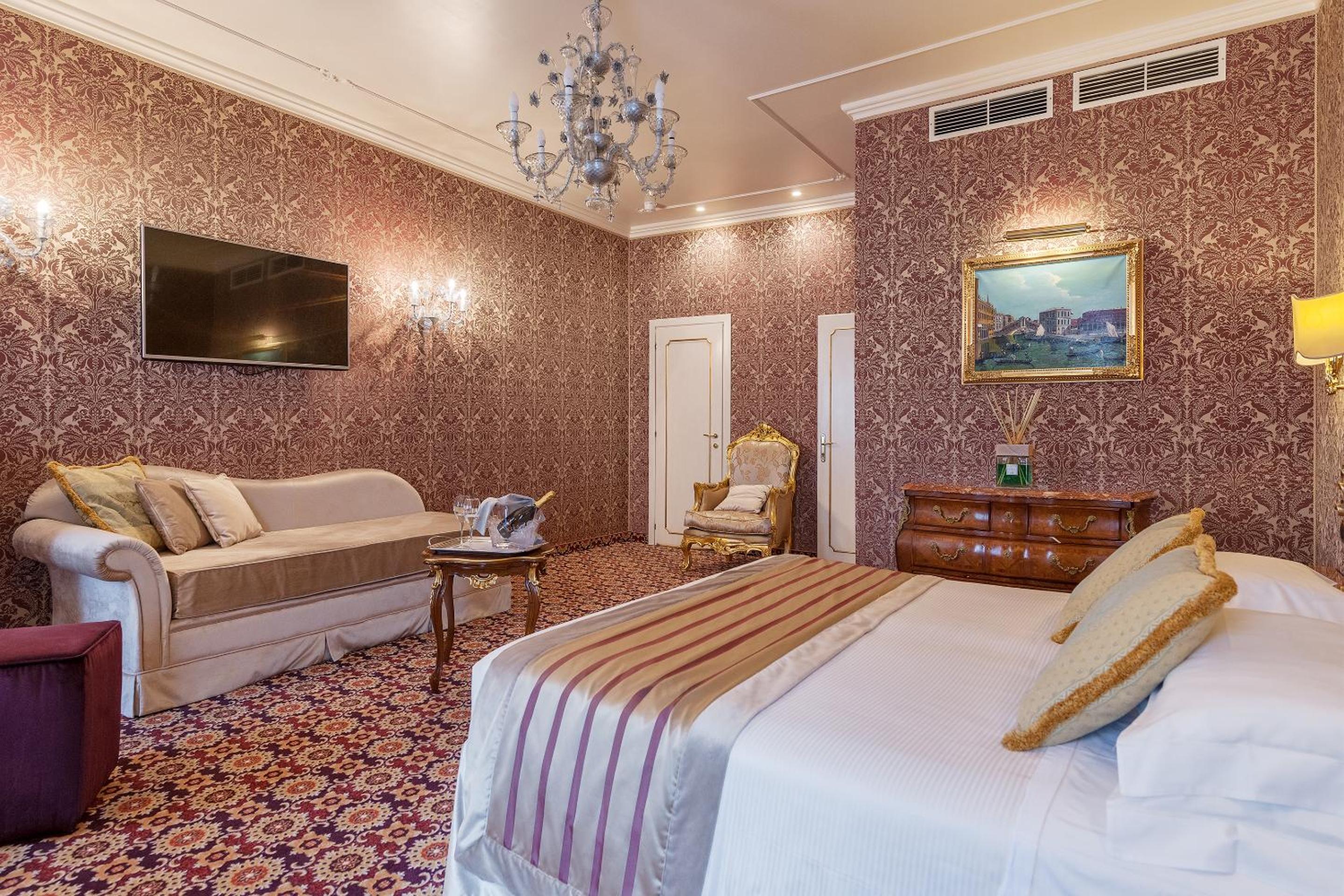 Suite photo 1
