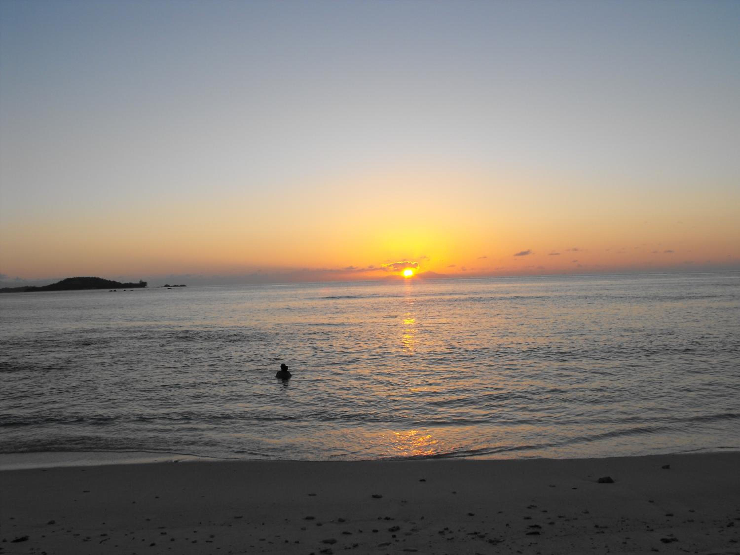Villa - Beachfront photo 2