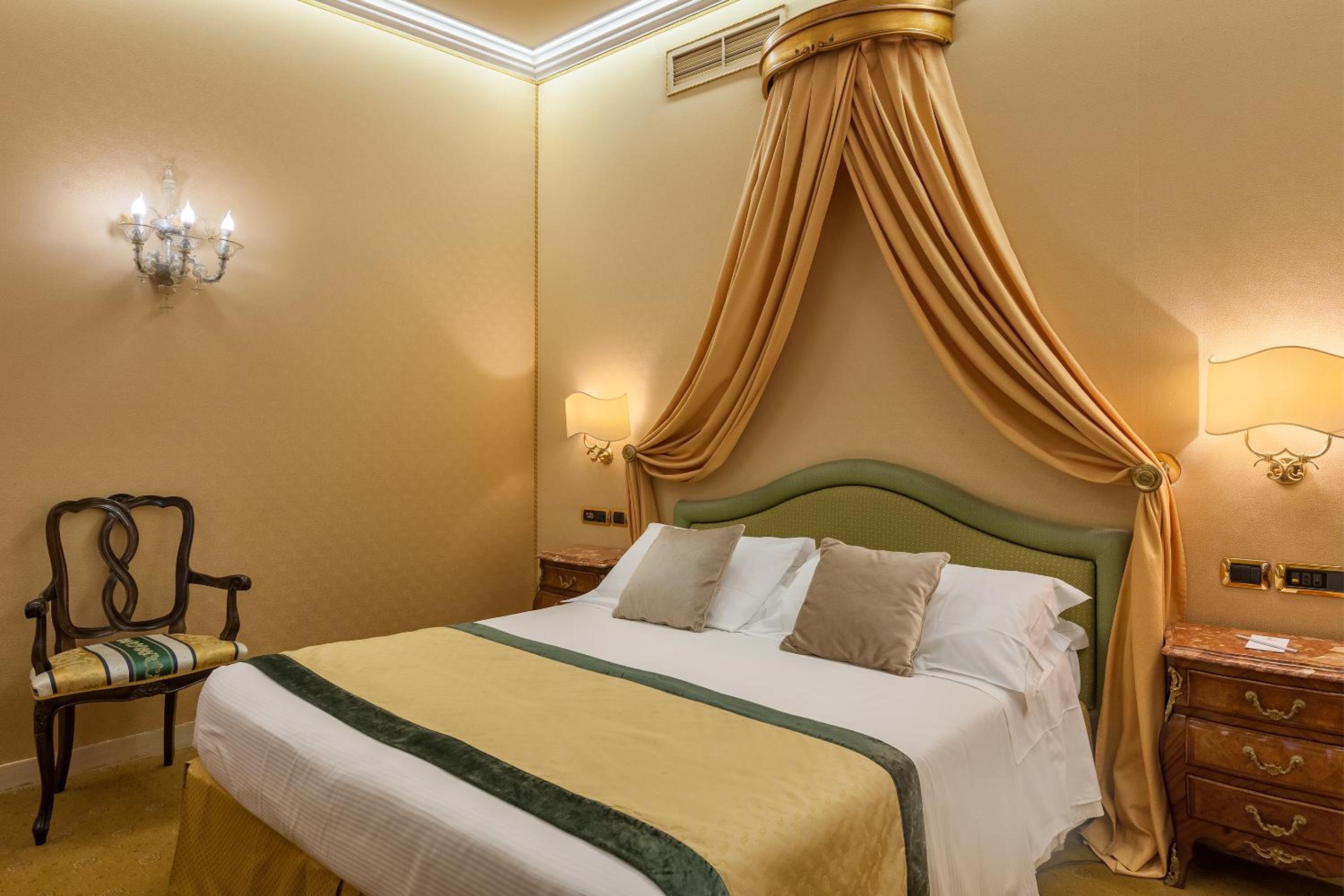 Classic Double or Twin Room photo 1