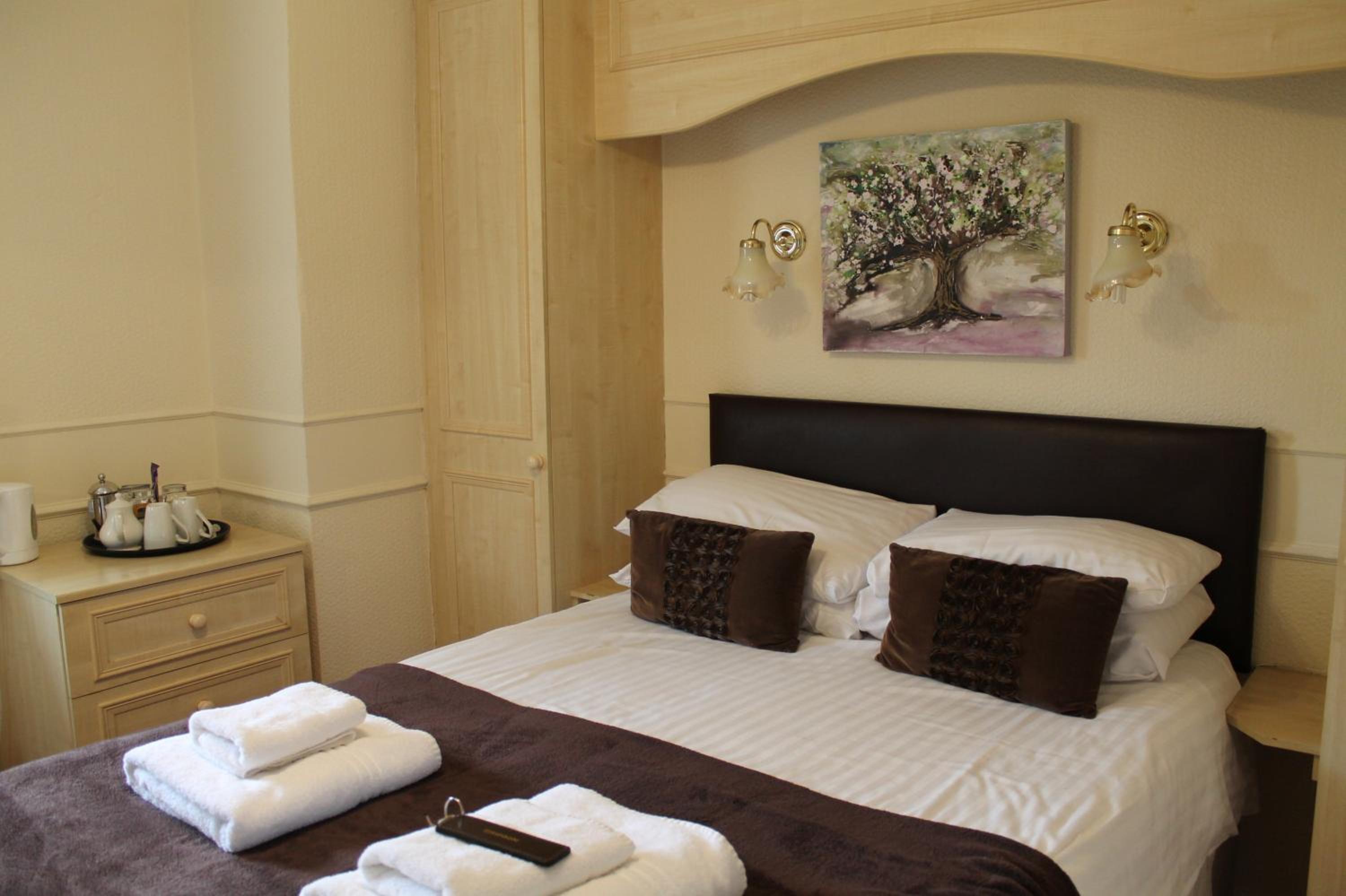 Compact Double Room photo 1
