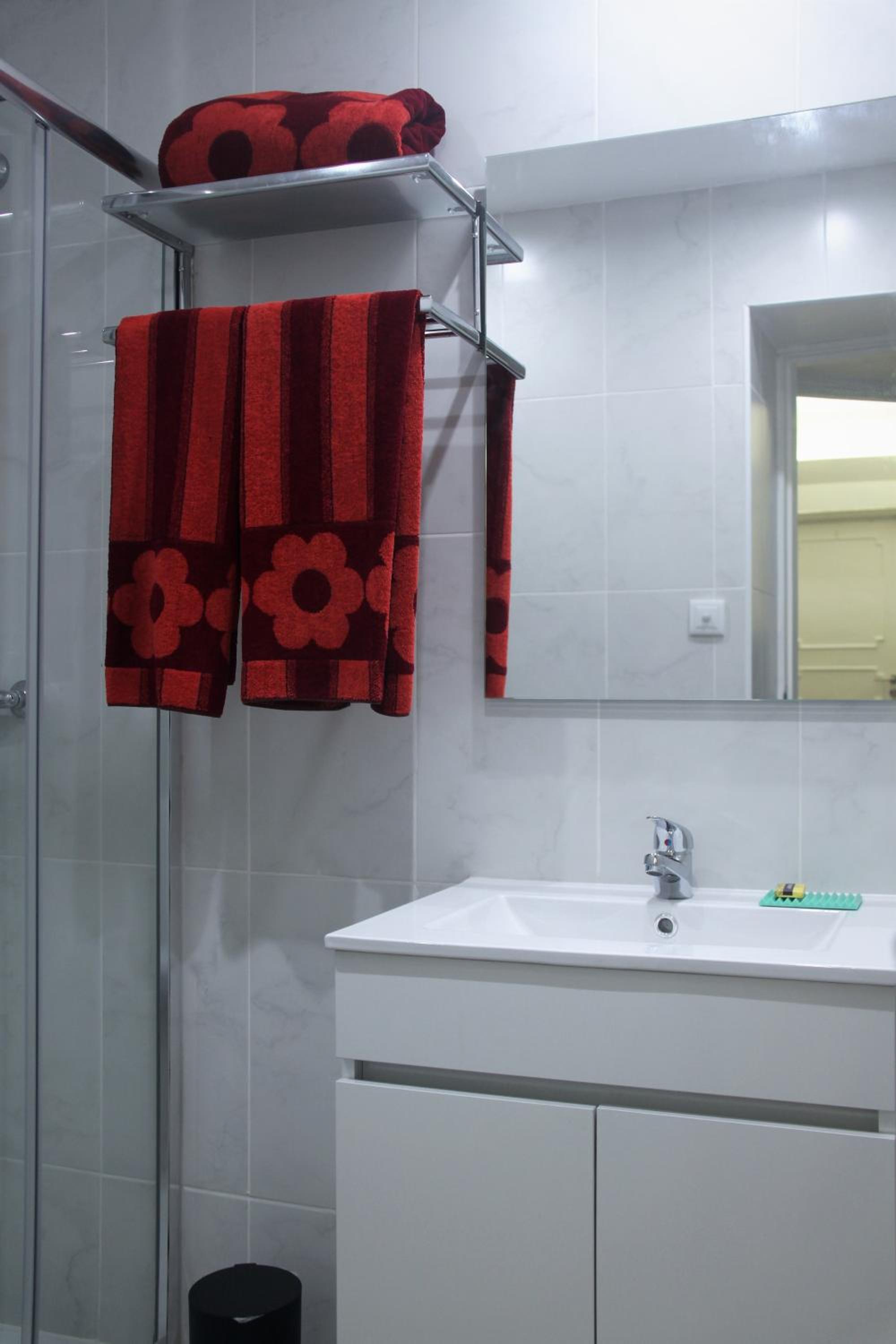 Suite Room - Photo 2