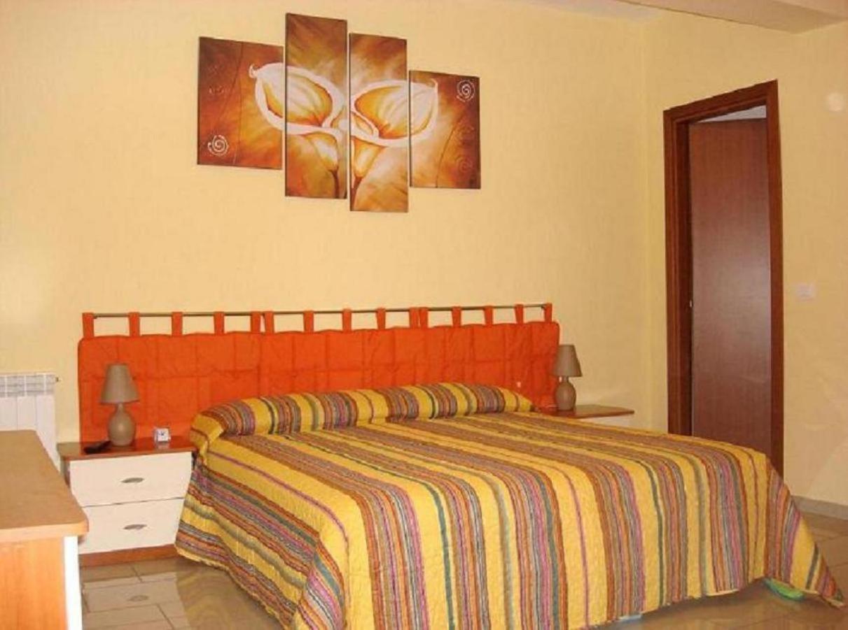 Double or Twin Room - Photo 1