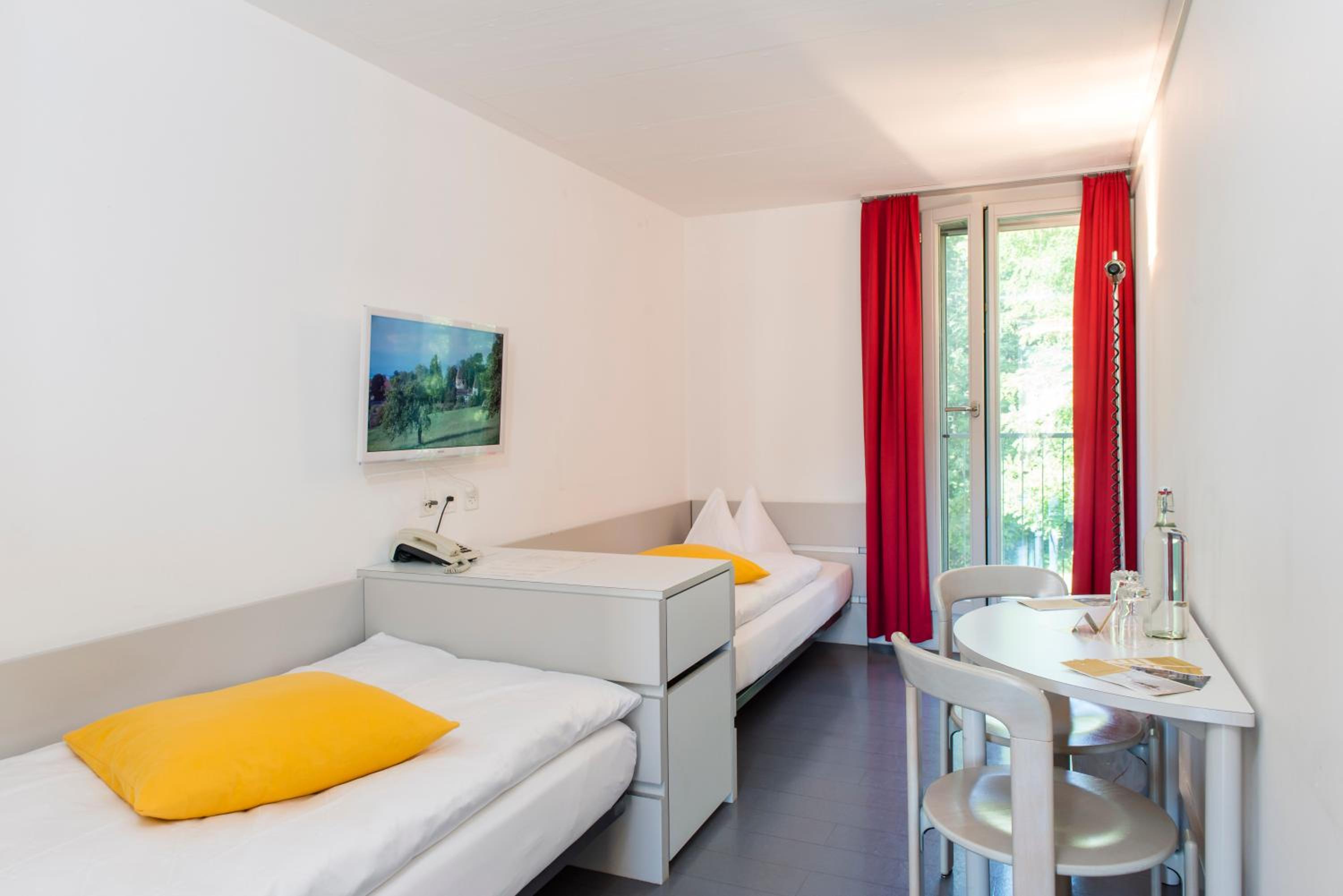Double Room with 2 Single Beds