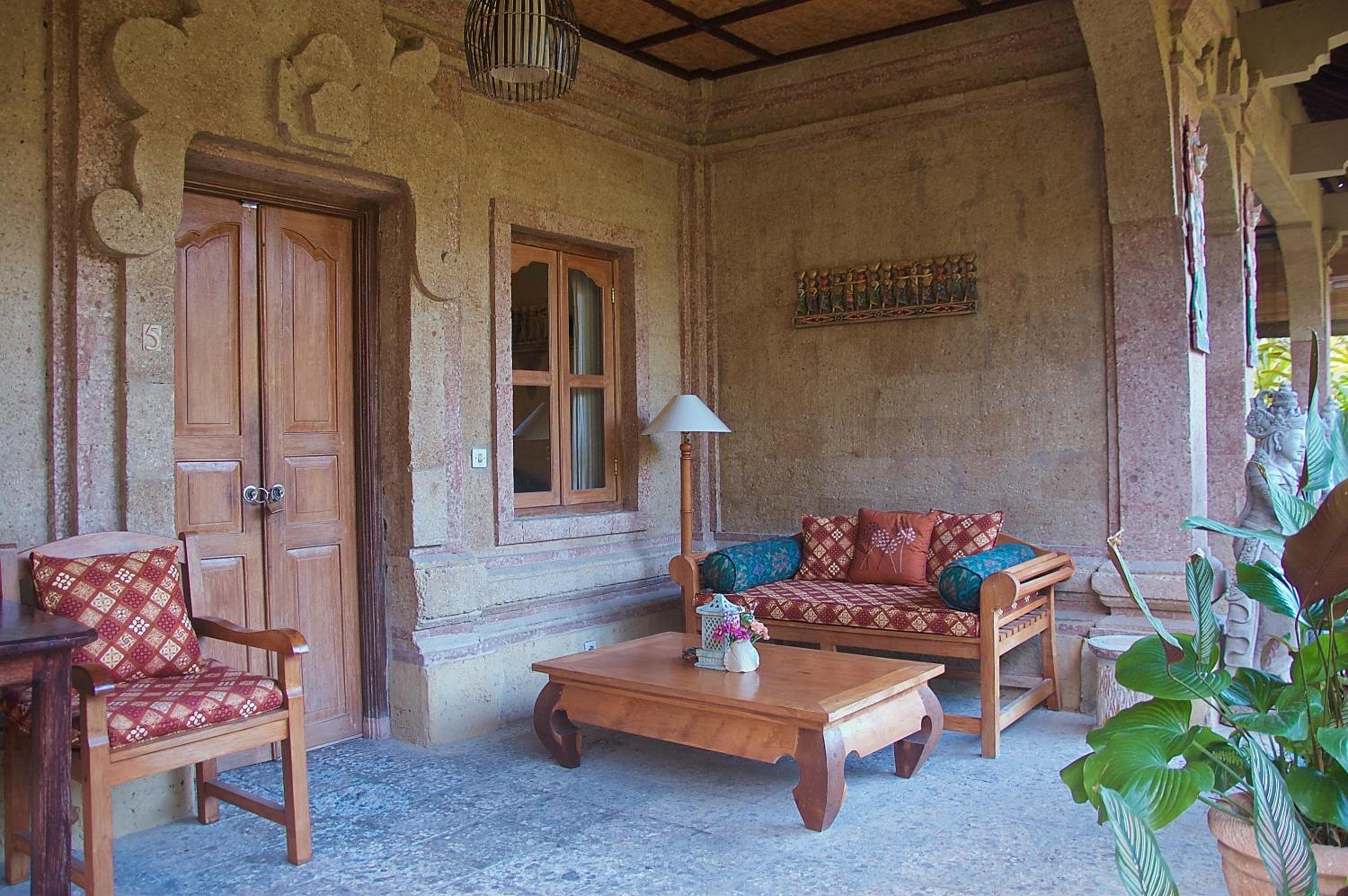 Deluxe King Room with Garden View - Photo 10