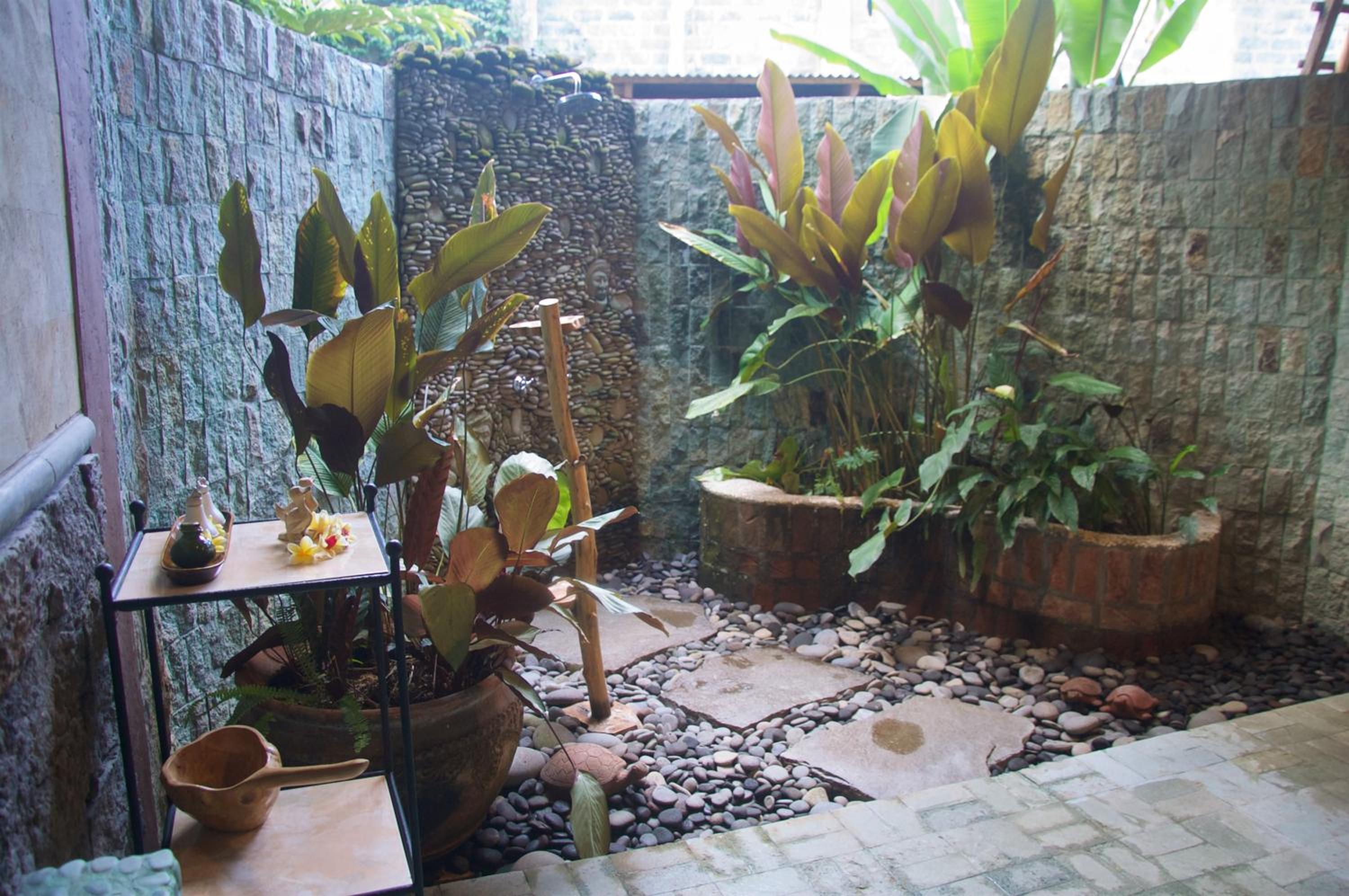 Deluxe King Room with Garden View - Photo 15