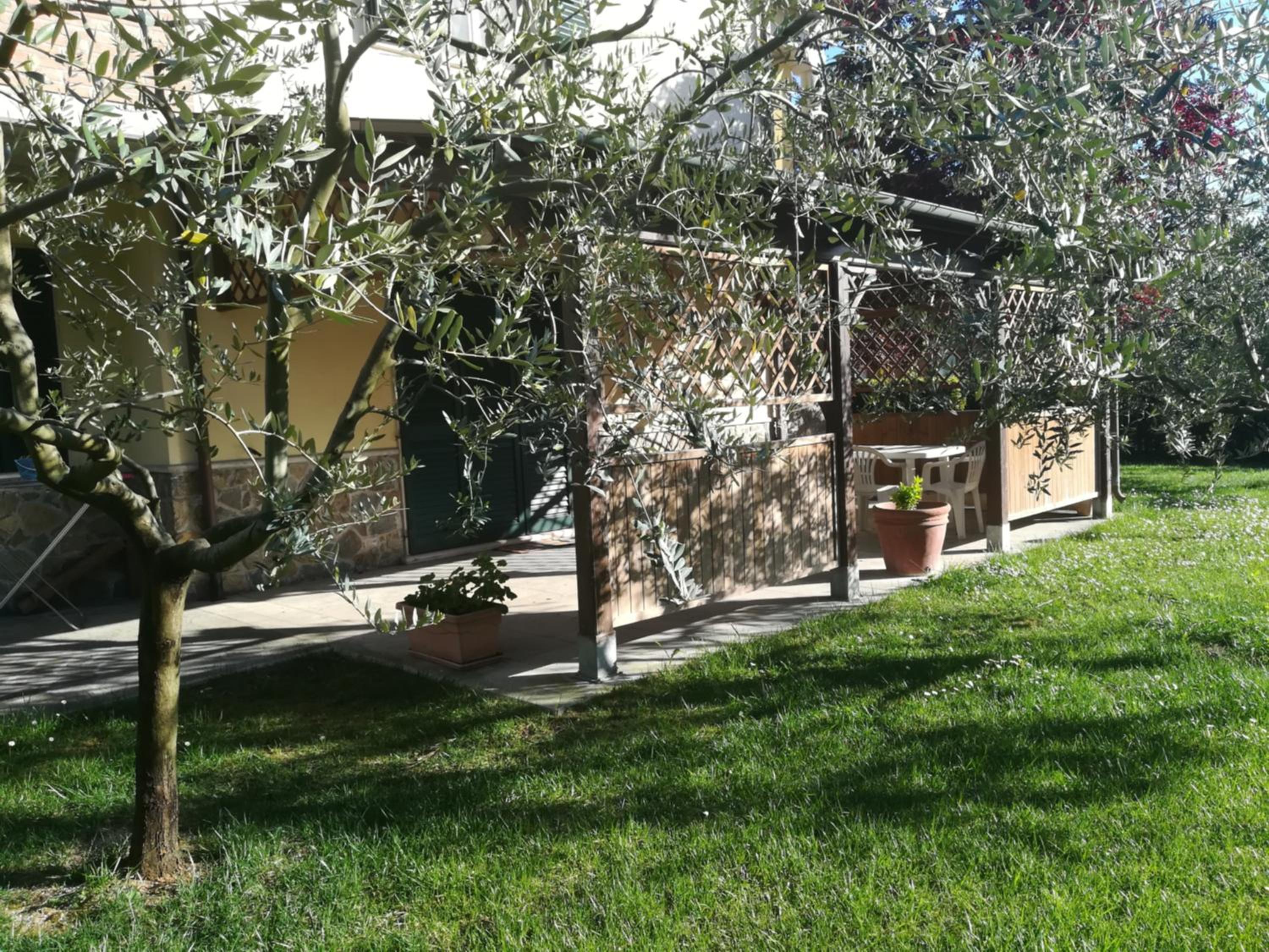 Apartment with Garden View - Photo 17
