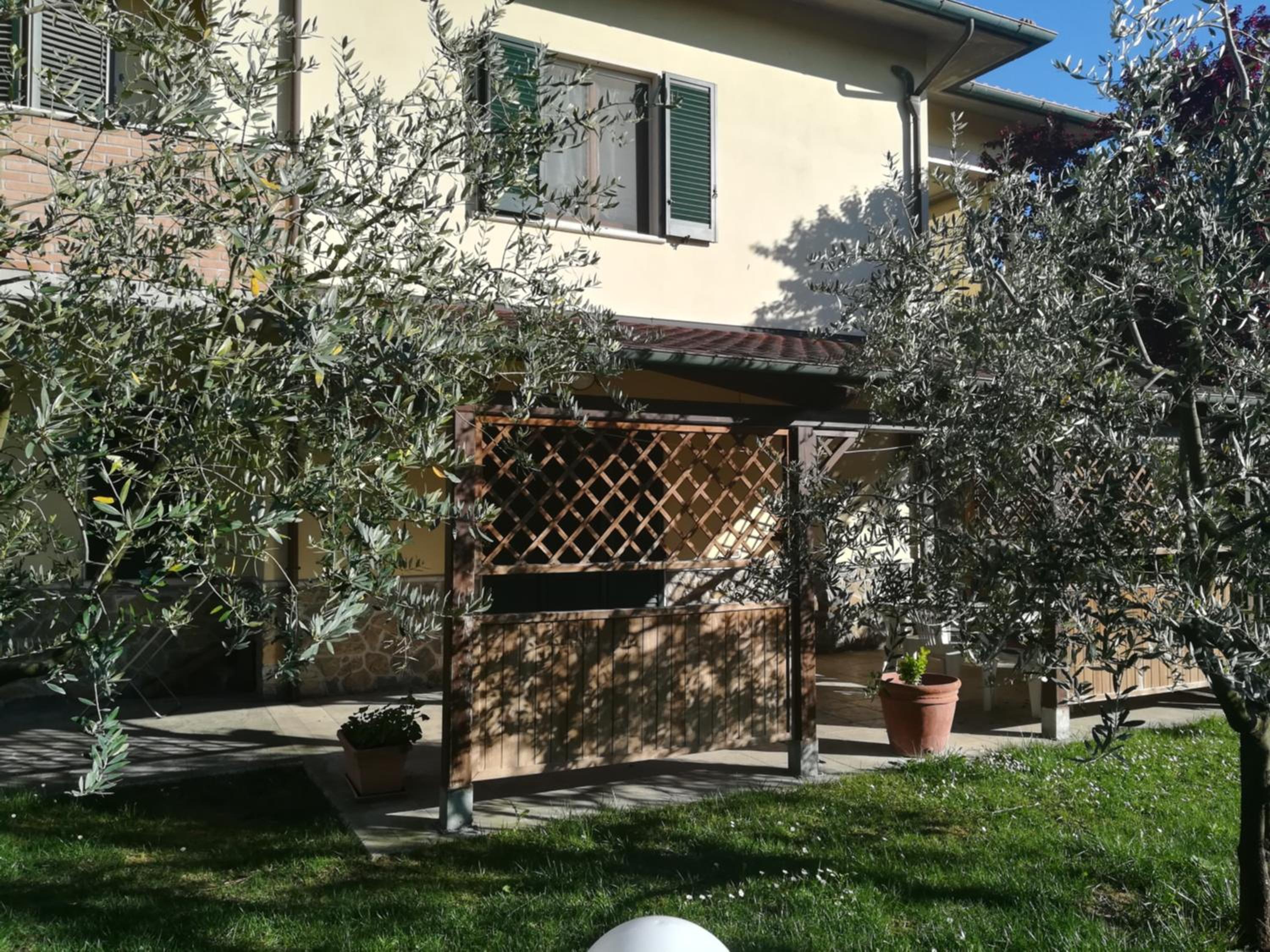 Apartment with Garden View - Photo 31