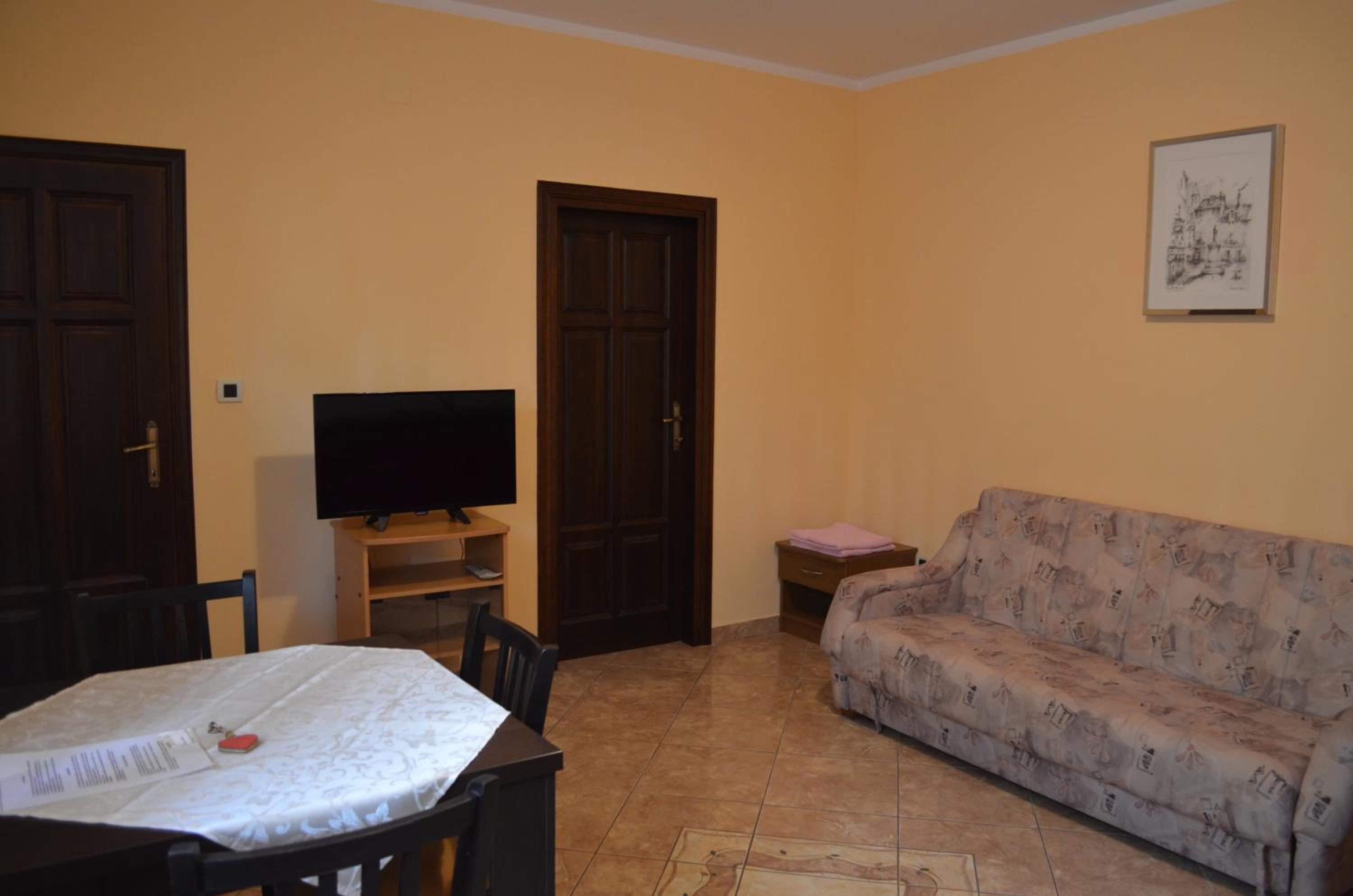 One-Bedroom Apartment with Terrace