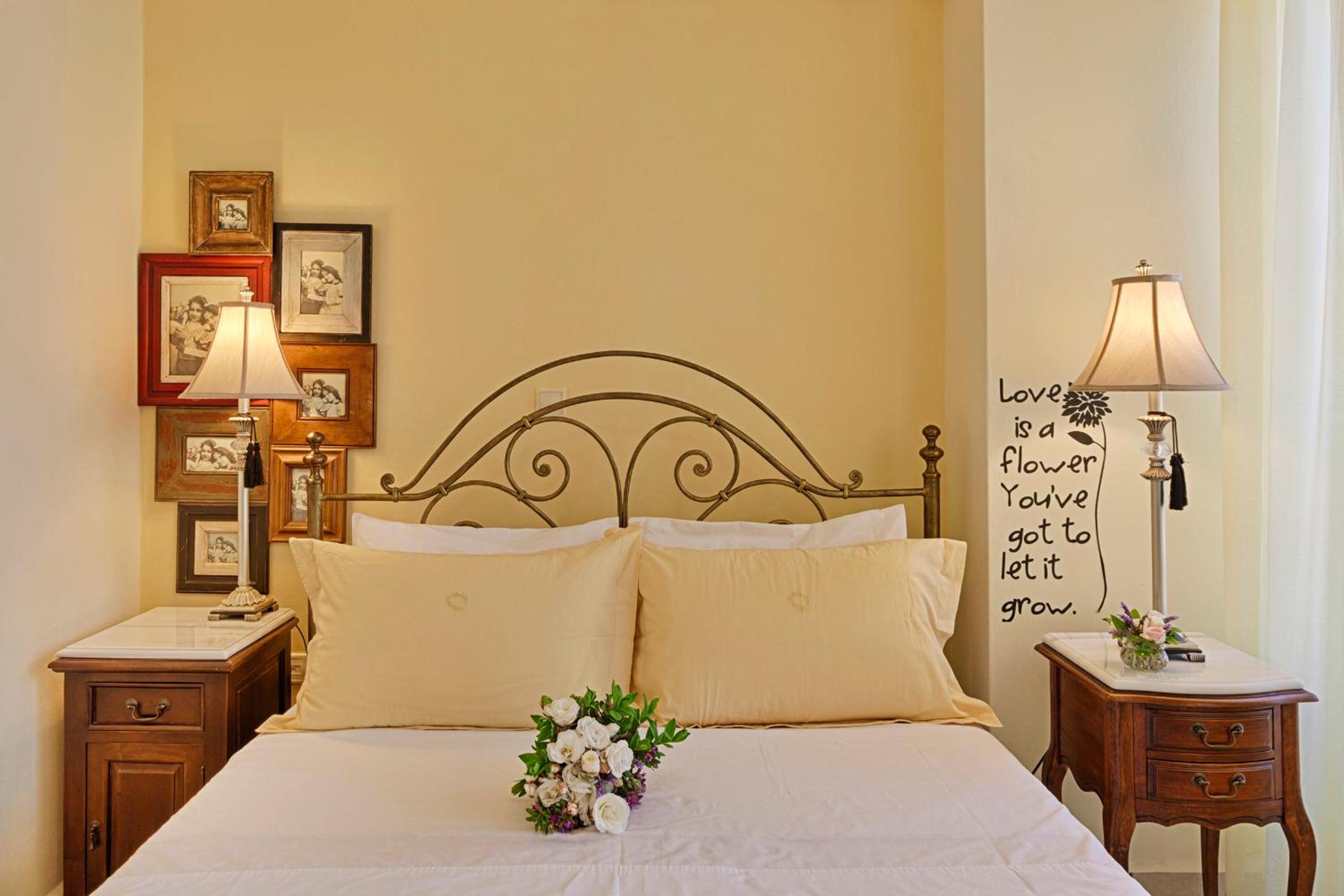 One-Bedroom Apartment with Sea View photo 1