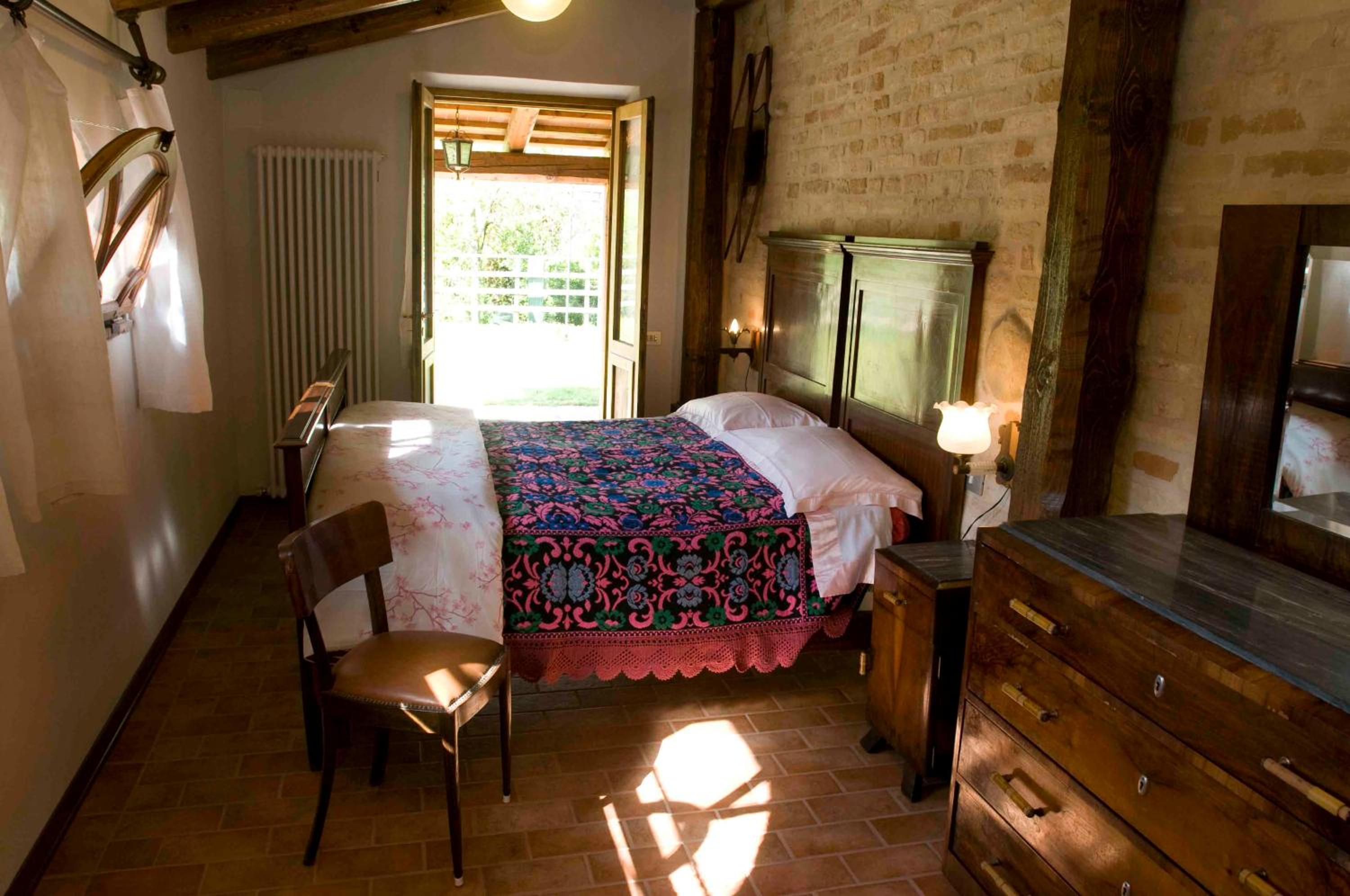 Large Double Room photo 3
