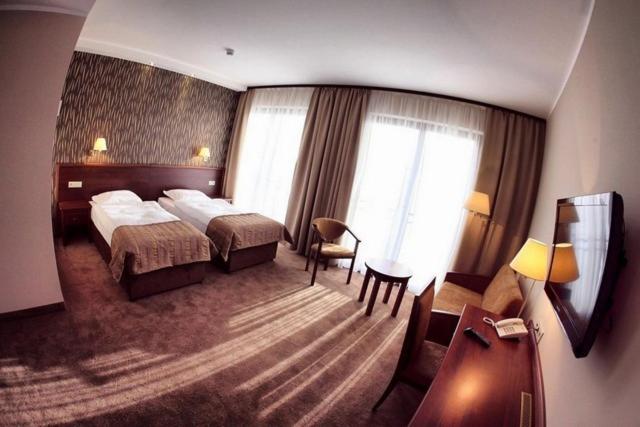 Double or Twin Room - Photo 4