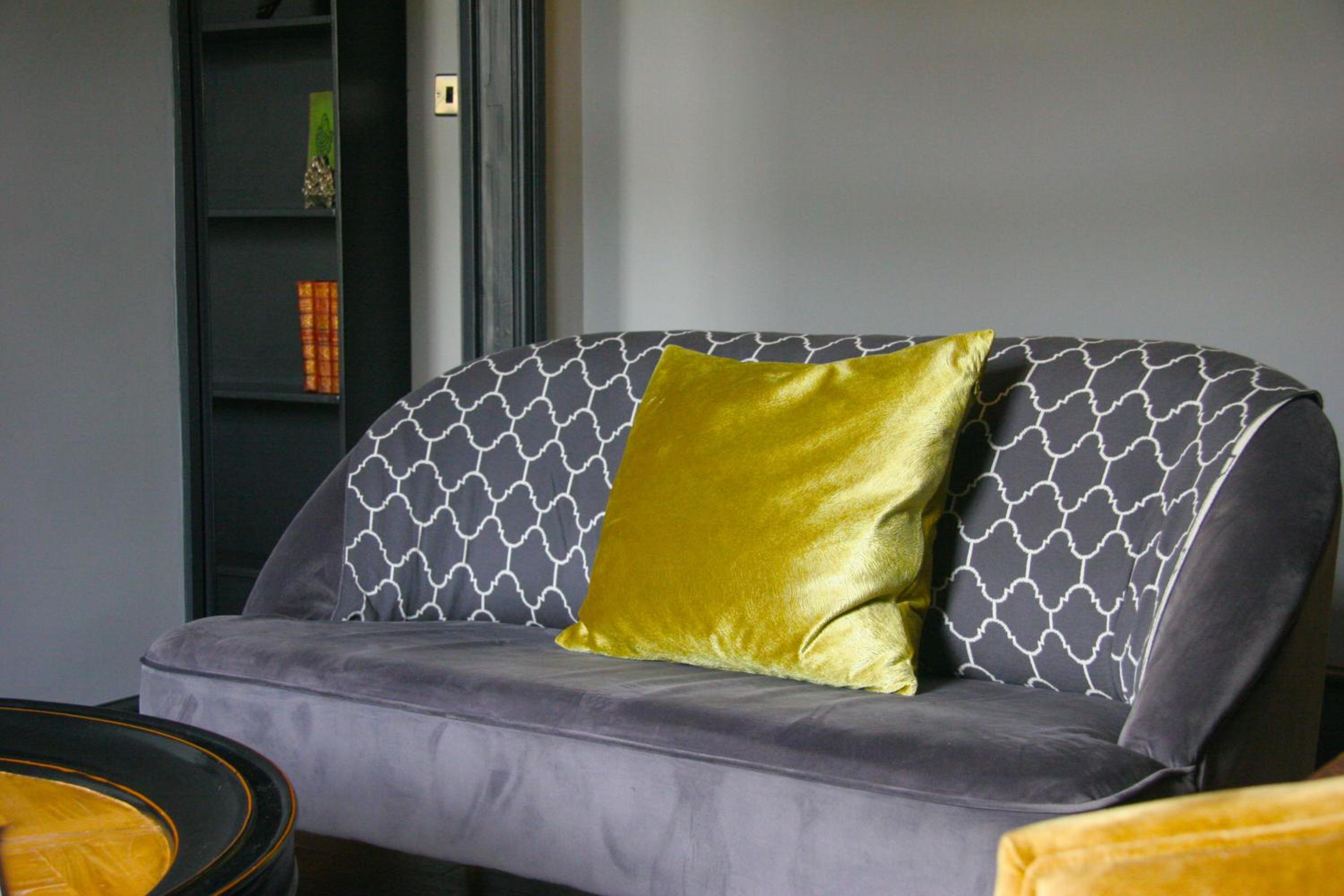 Suite with Balcony - Photo 2