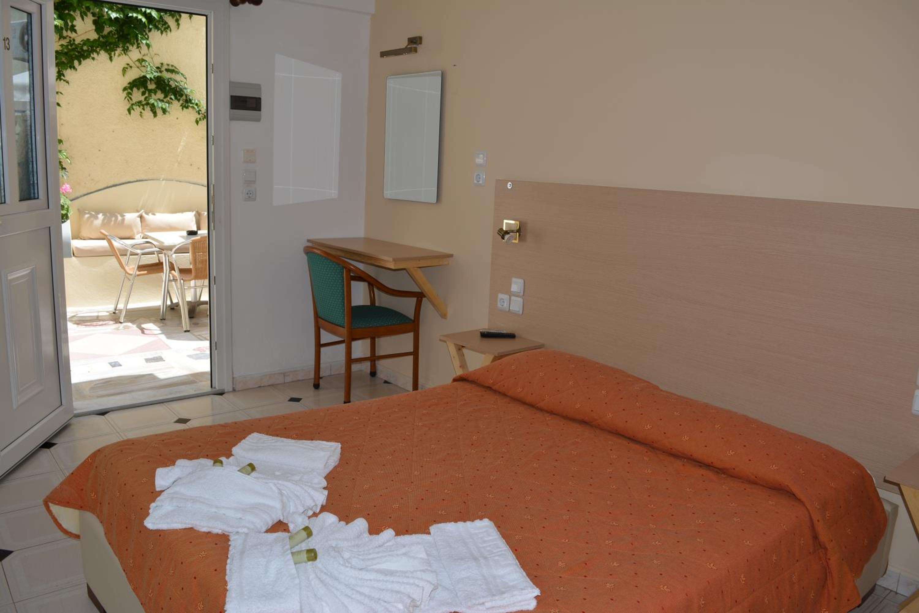 Double Room - Ground Floor