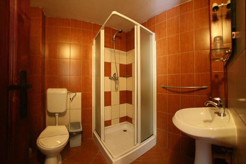 Triple Room - Photo 3