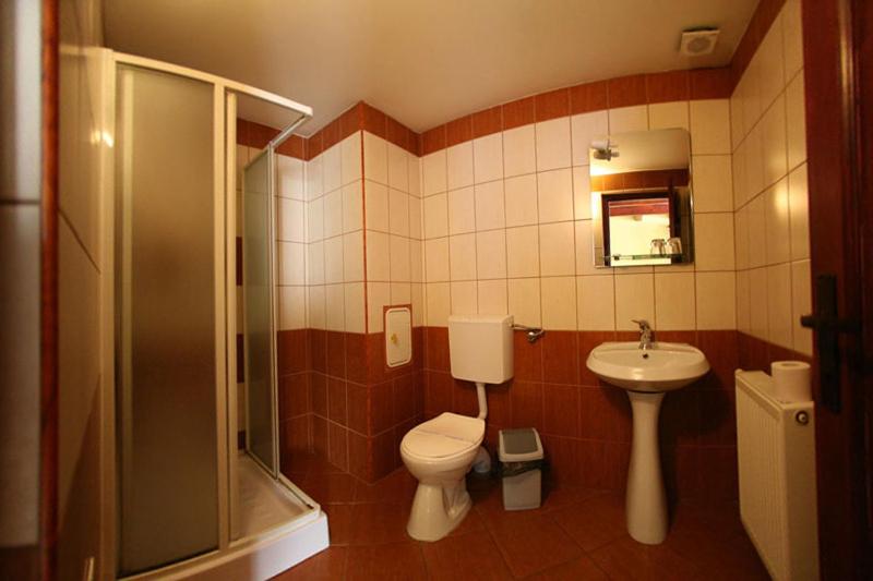 Double Room - Photo 2