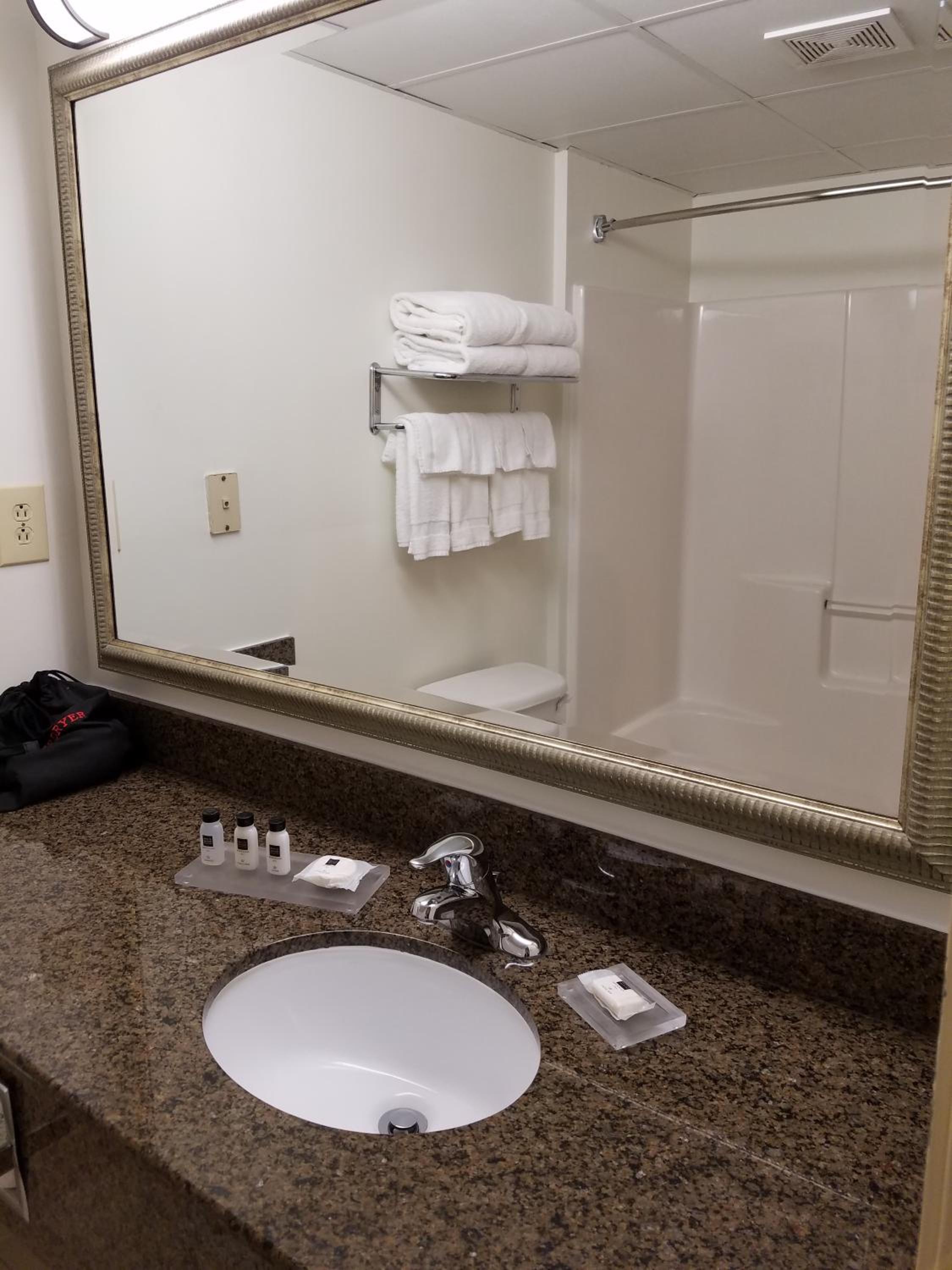 King Room - Non-Smoking - Photo 2