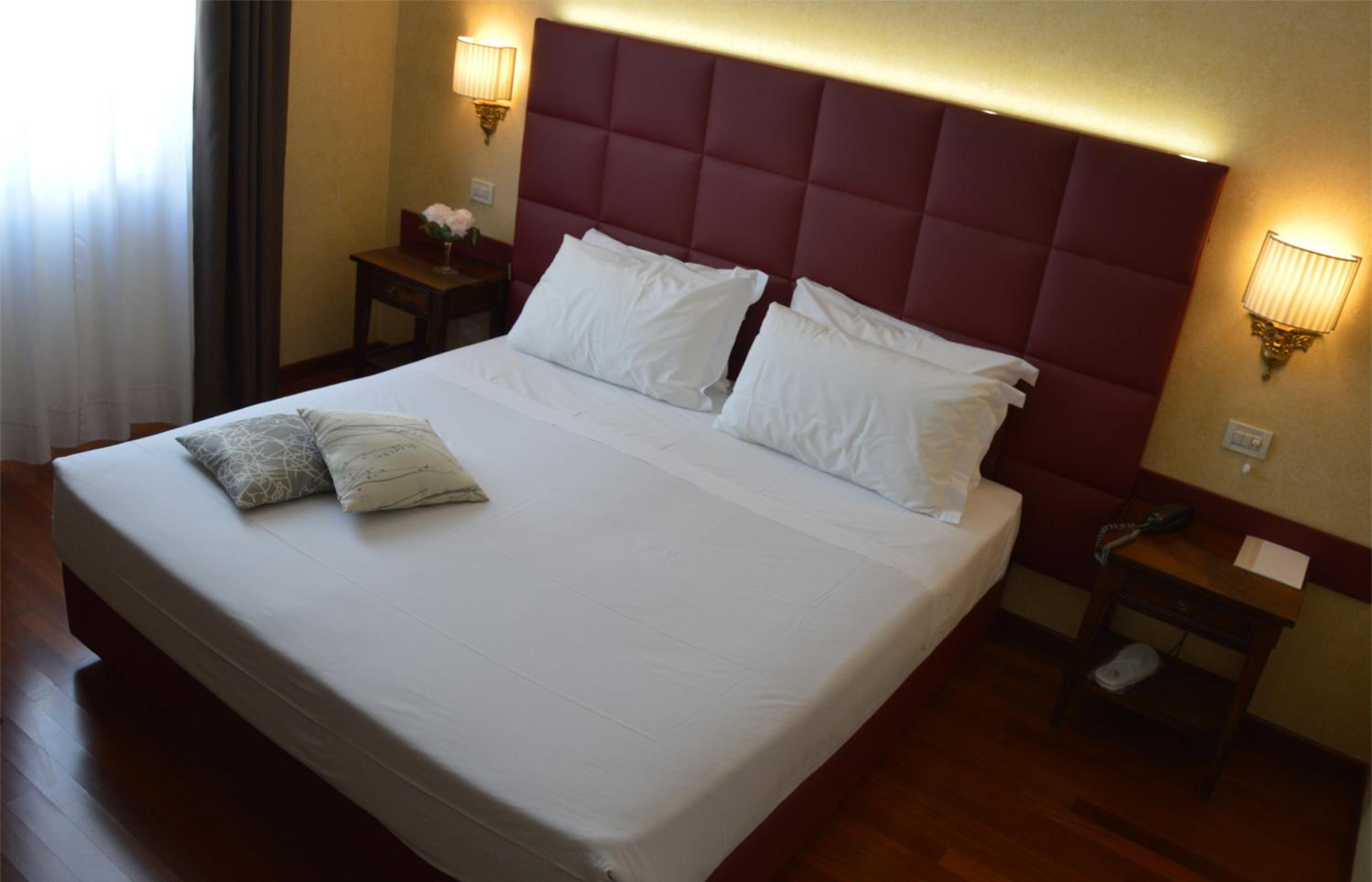 Comfort Double or Twin Room - Photo 1