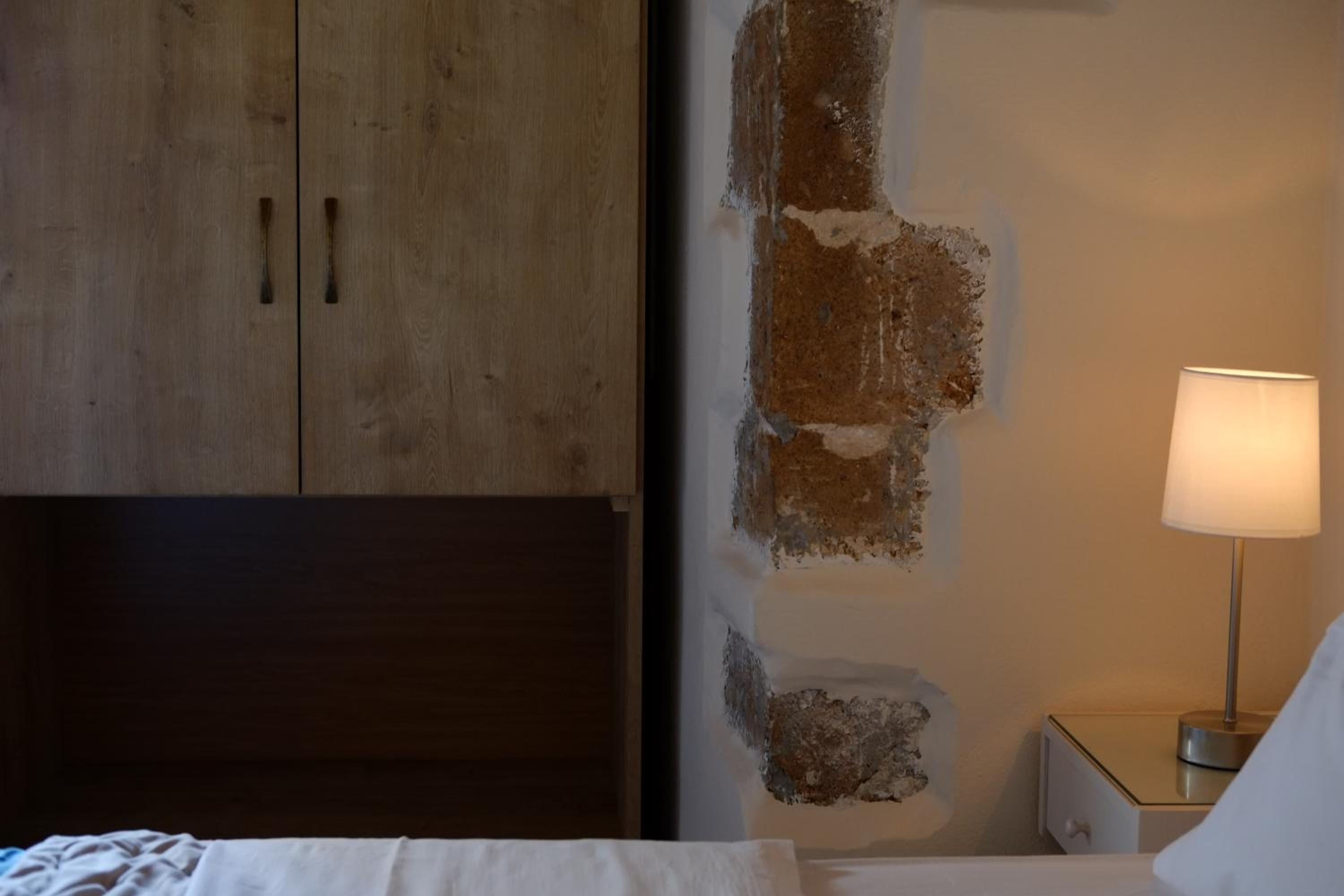 Studio with Private Balcony and Sea View - Photo 28