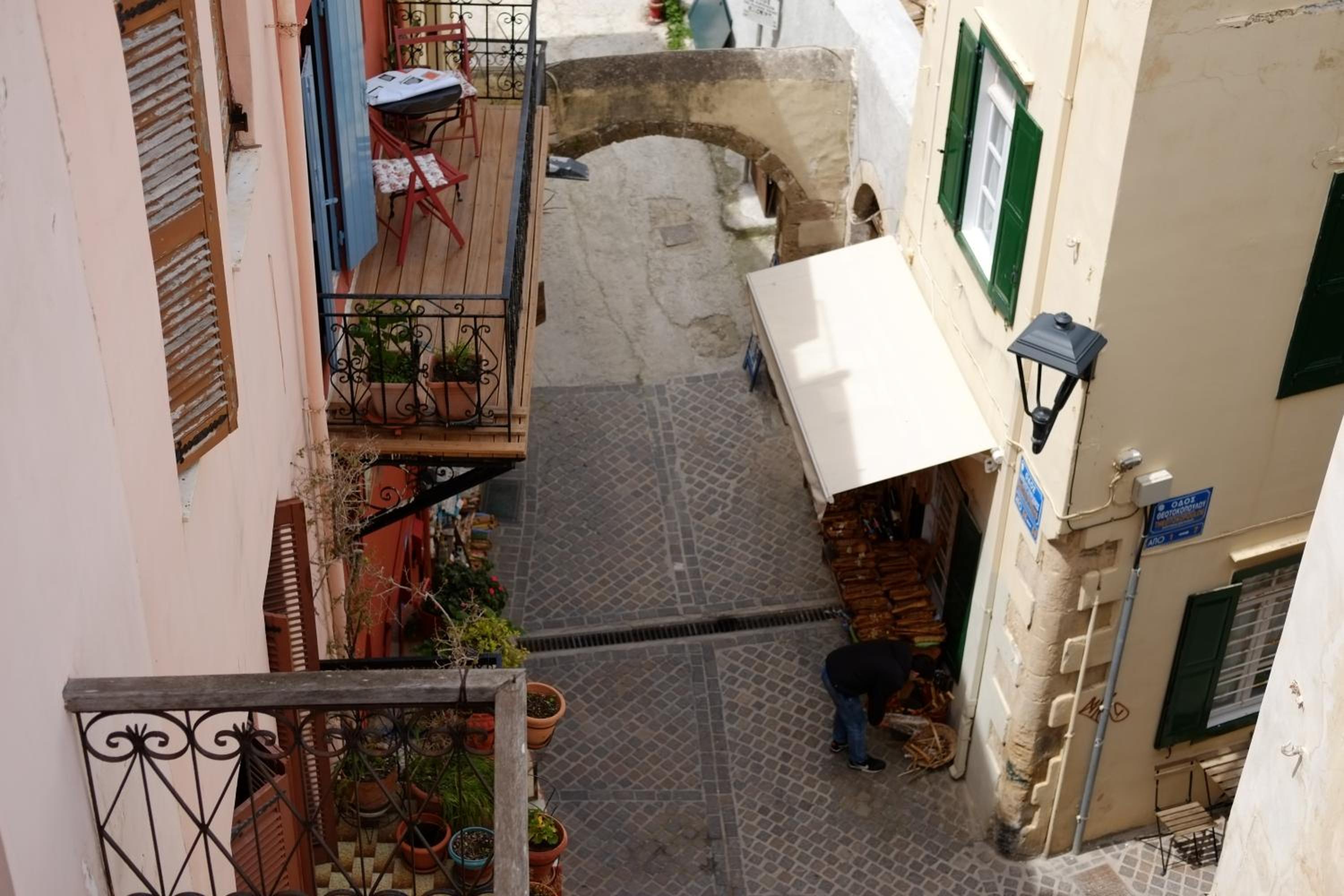Studio with Private Balcony and Sea View - Photo 3