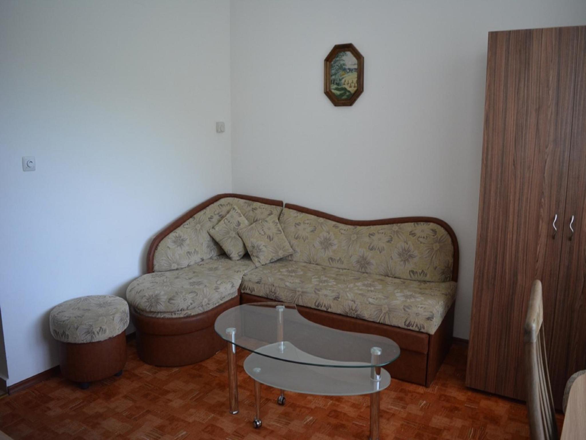 One-Bedroom Suite - Photo 2