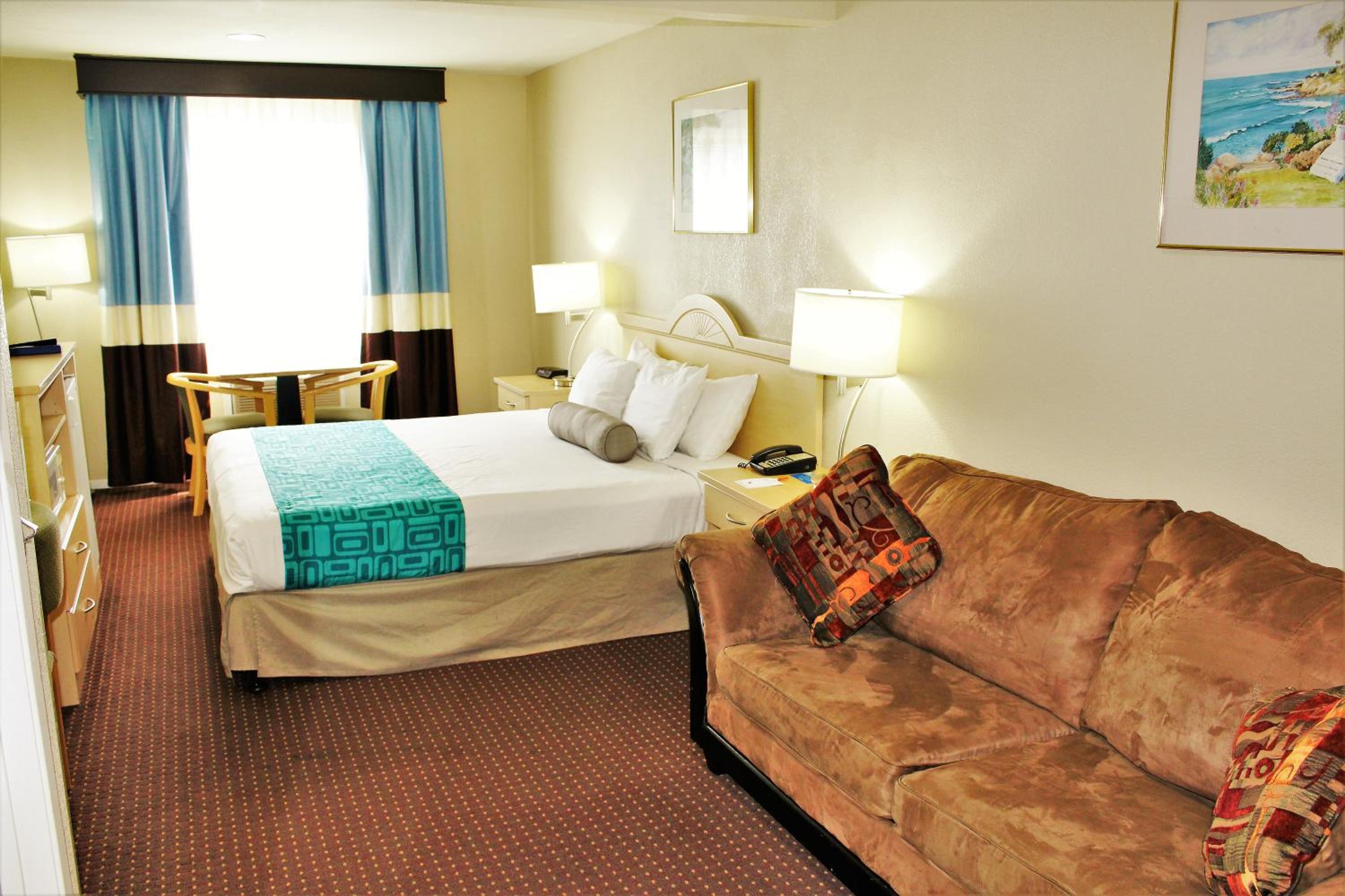 King Studio Suite - Non-Smoking photo 3