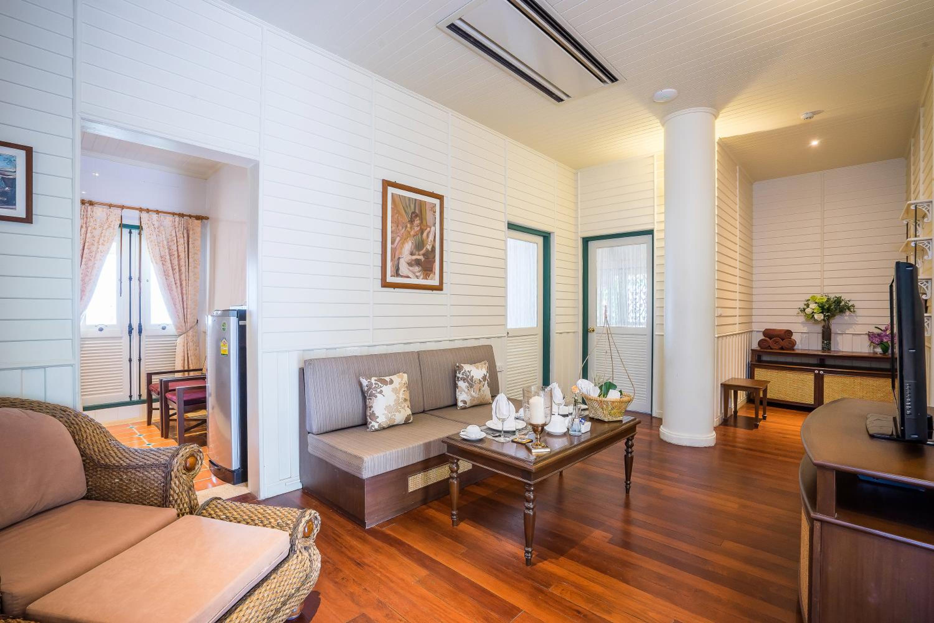 Courtyard Villa - Photo 15