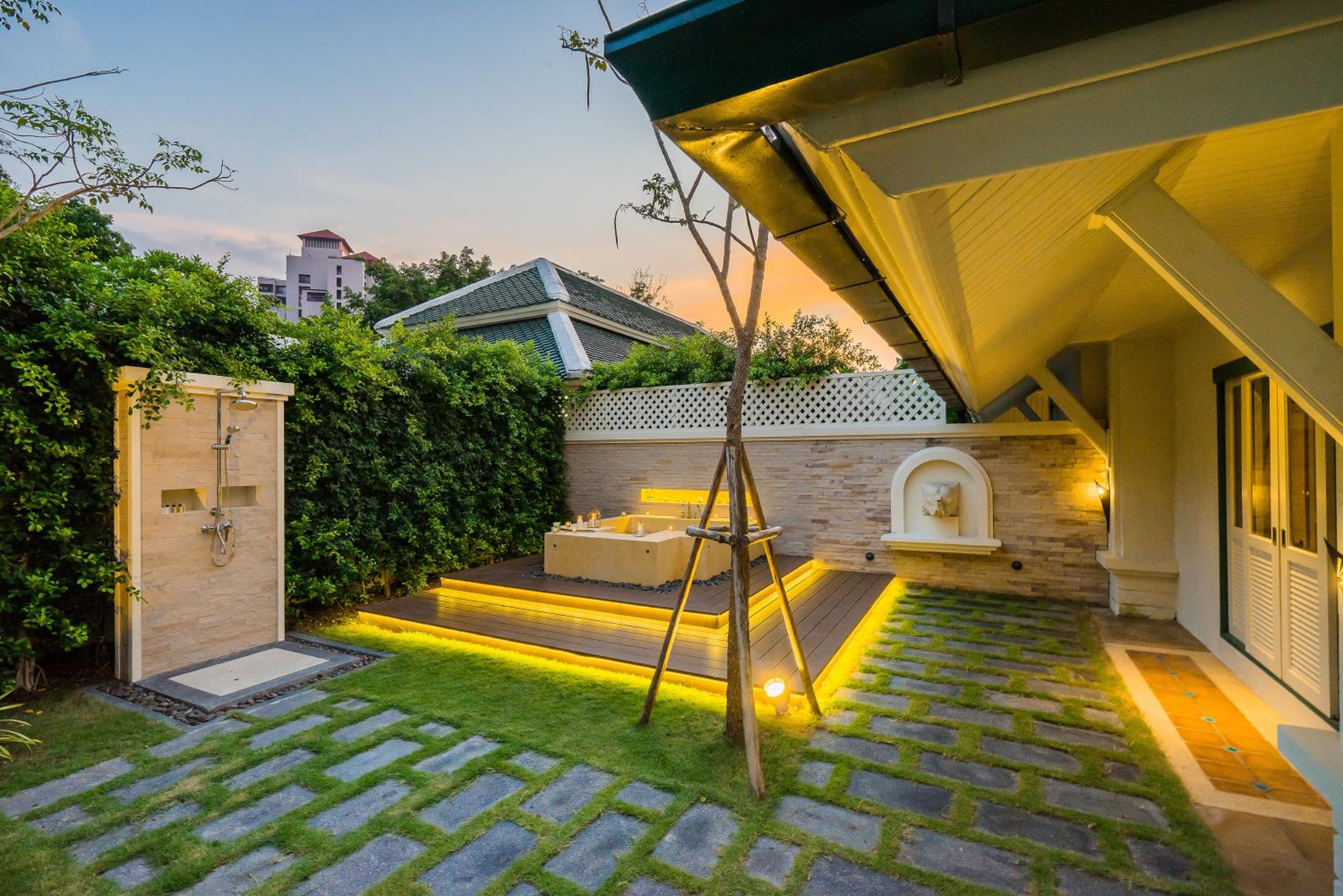 Courtyard Villa - Photo 5