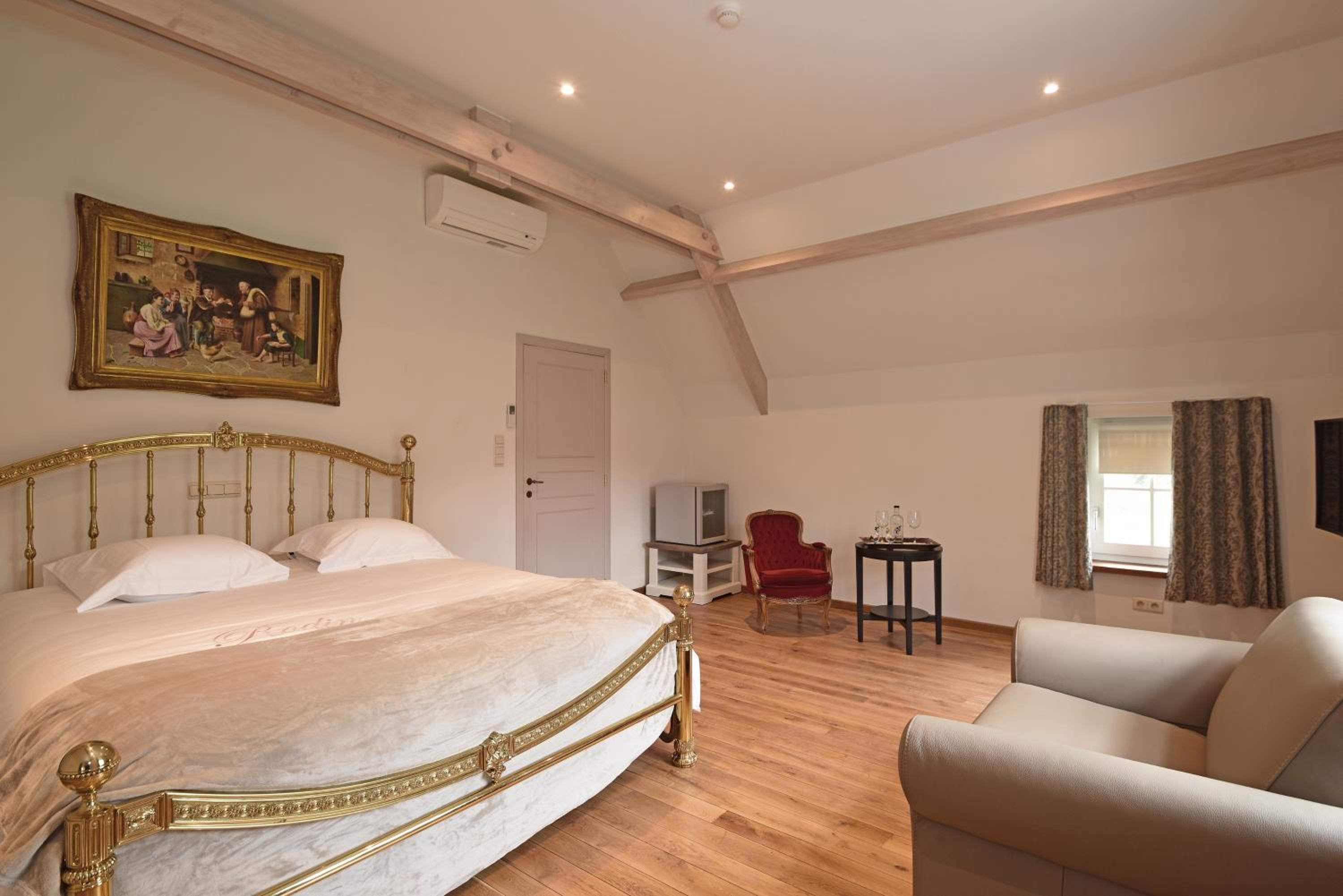 Luxury Triple Room photo 3