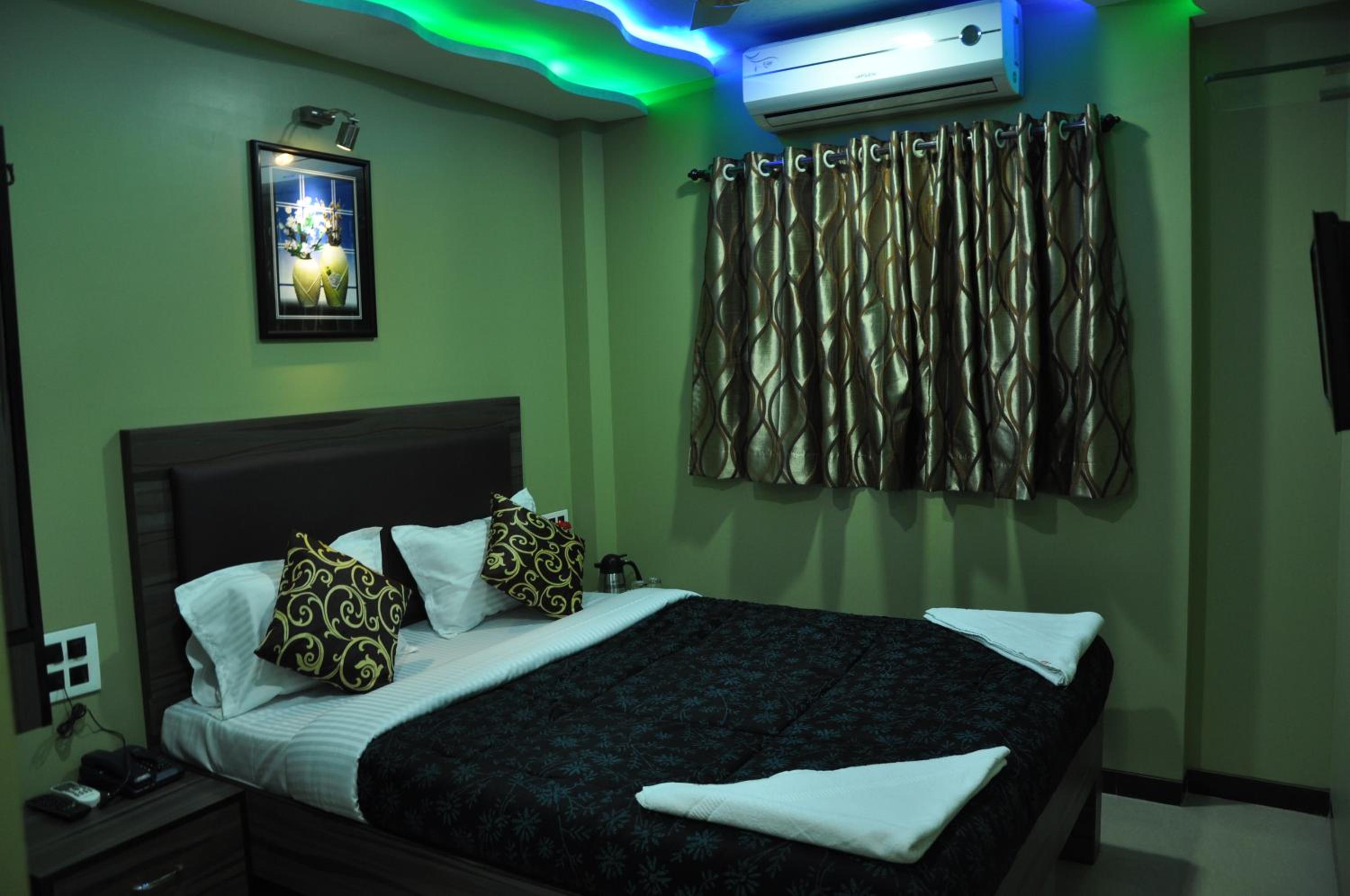 Deluxe Double or Twin Room - Photo 4