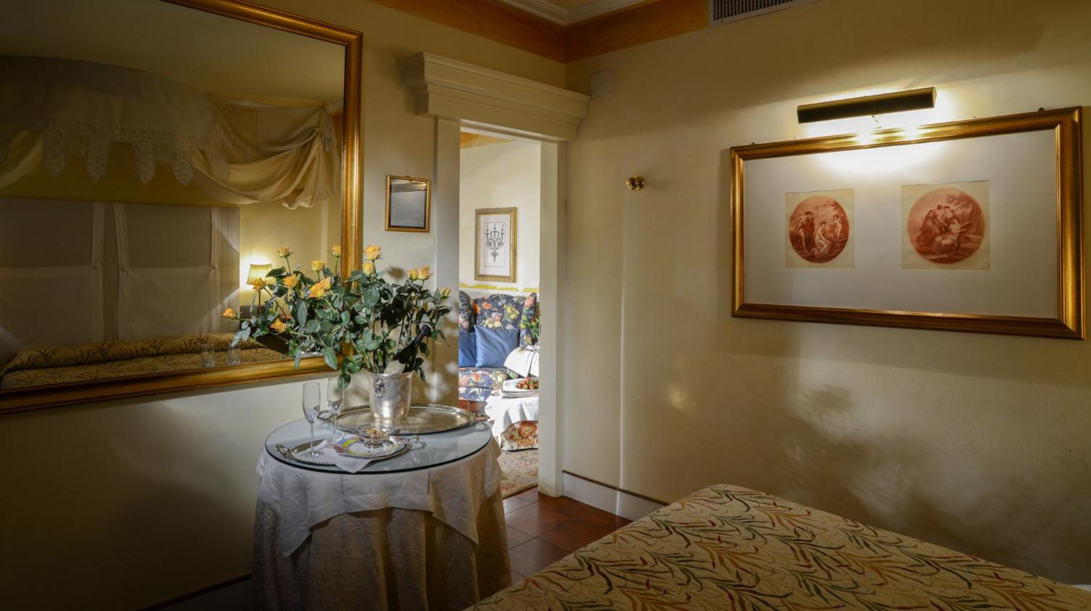 Superior Suite thumbnail 5