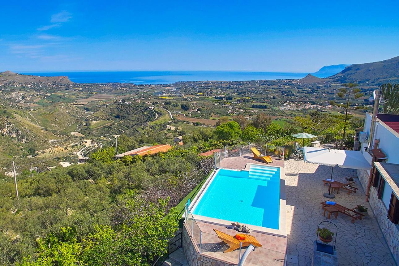 Villa with Sea View photo 3