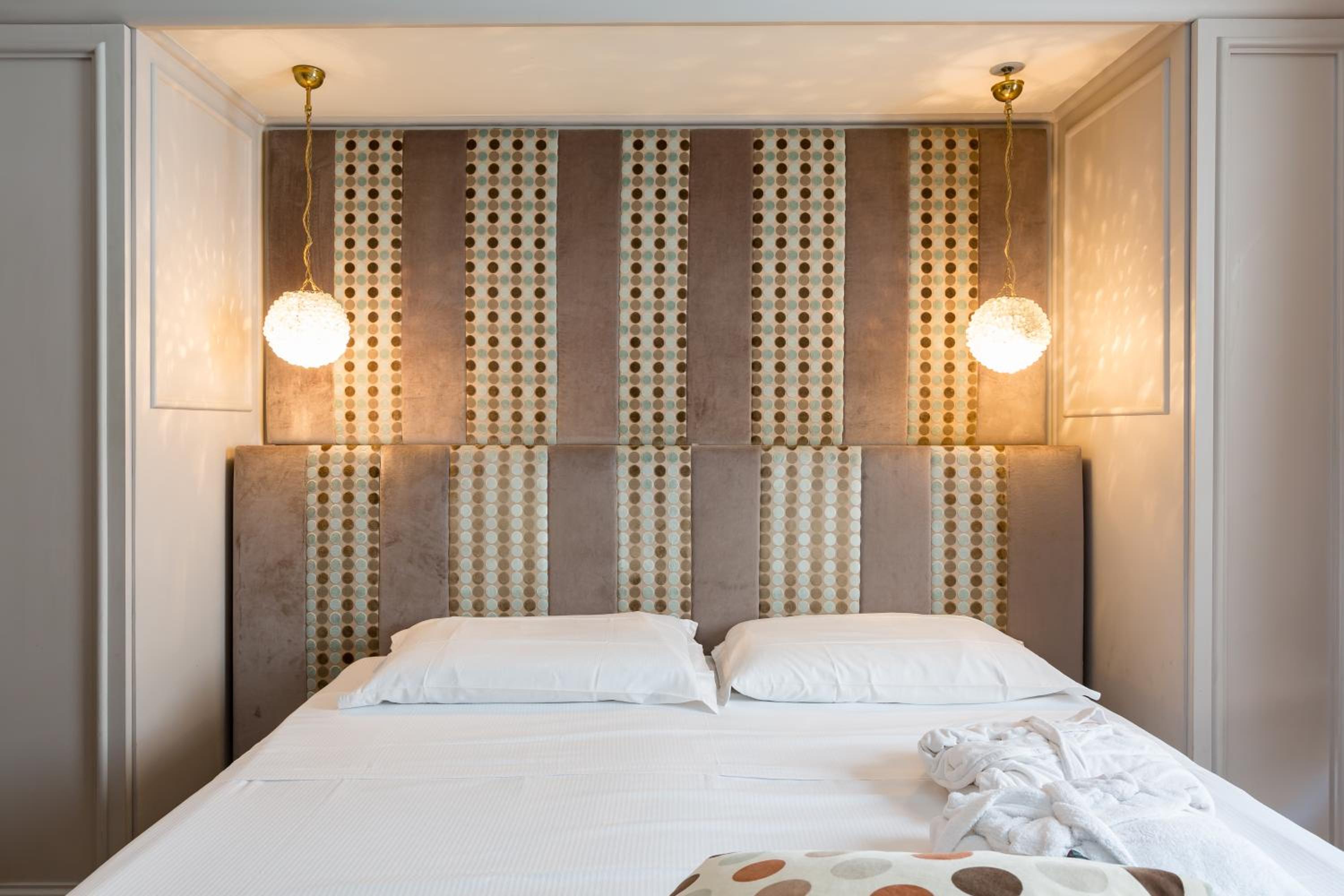 Double Room with Private External Bathroom photo 3