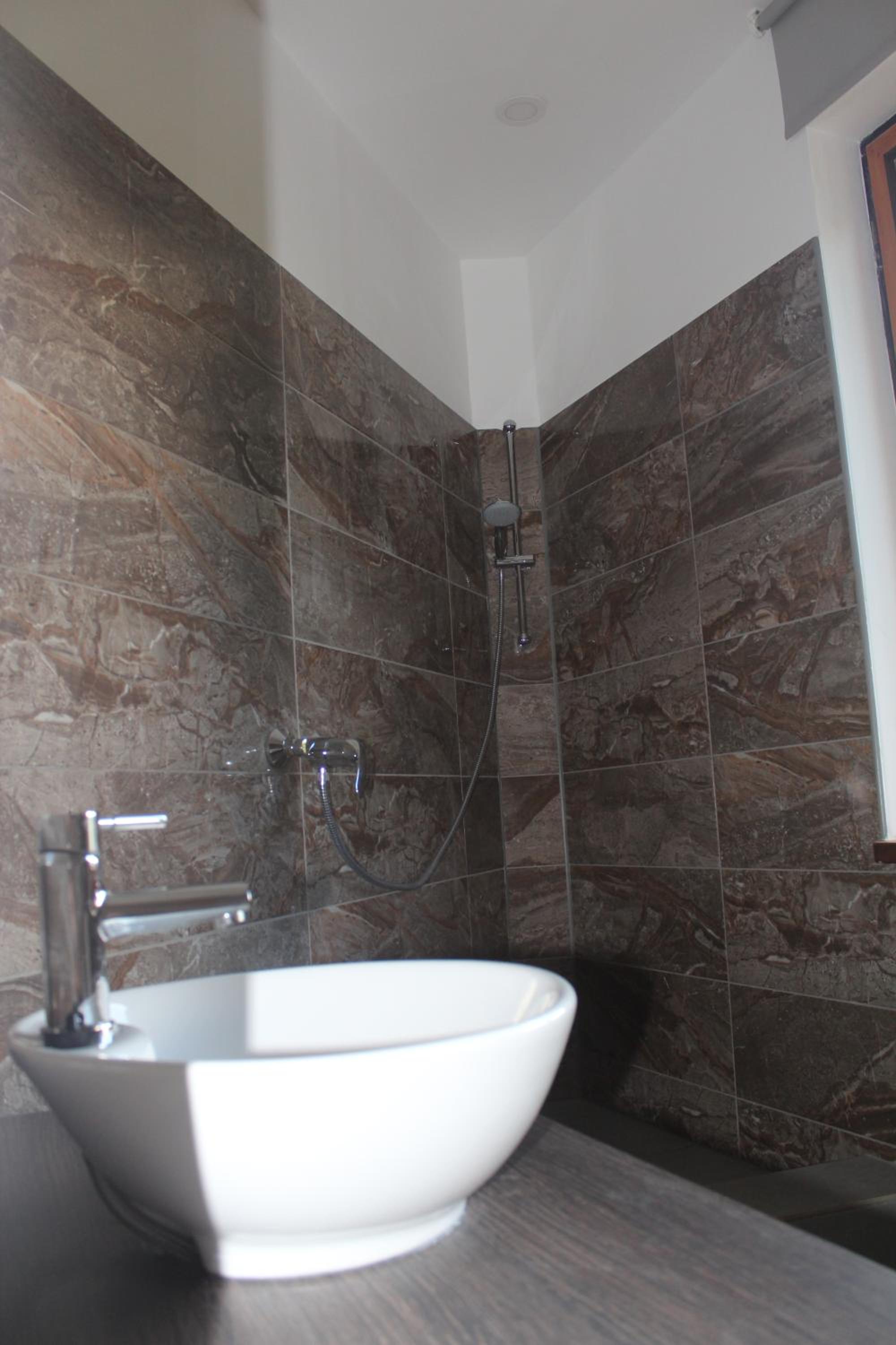 Superior Quadruple Room - Photo 3