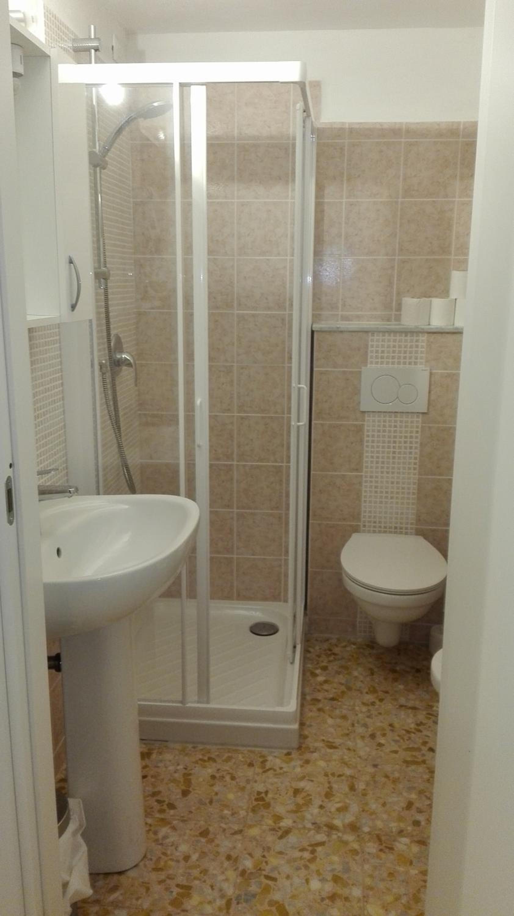 Three-Bedroom Apartment - Annex photo 2