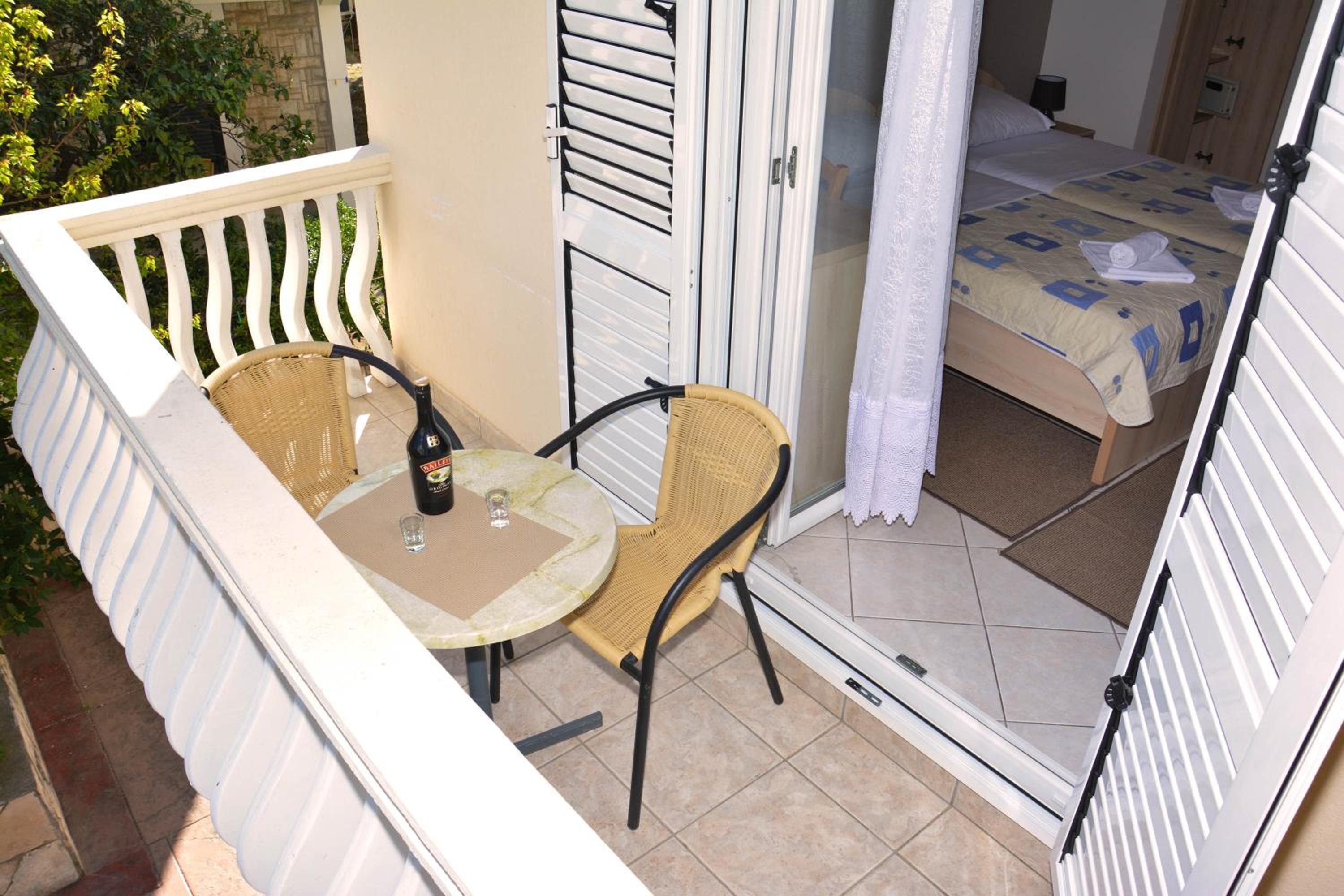 Twin Room with Balcony photo 3
