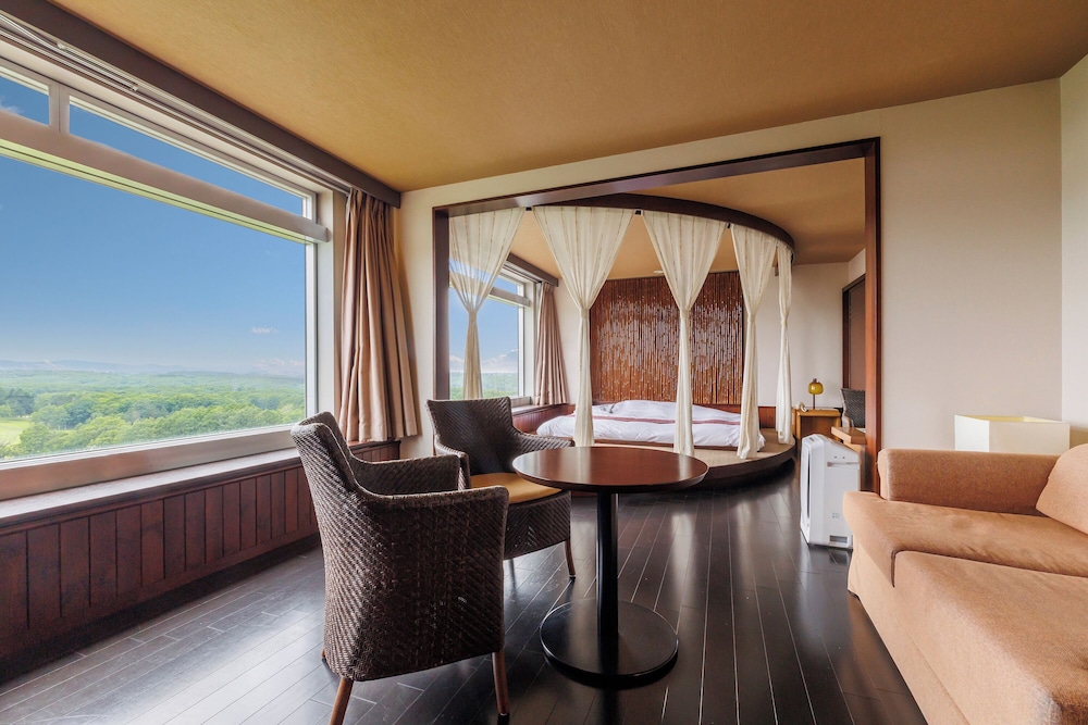 Deluxe Double Room - Non-Smoking (Book as an adult guest if a child guest not sharing bed)