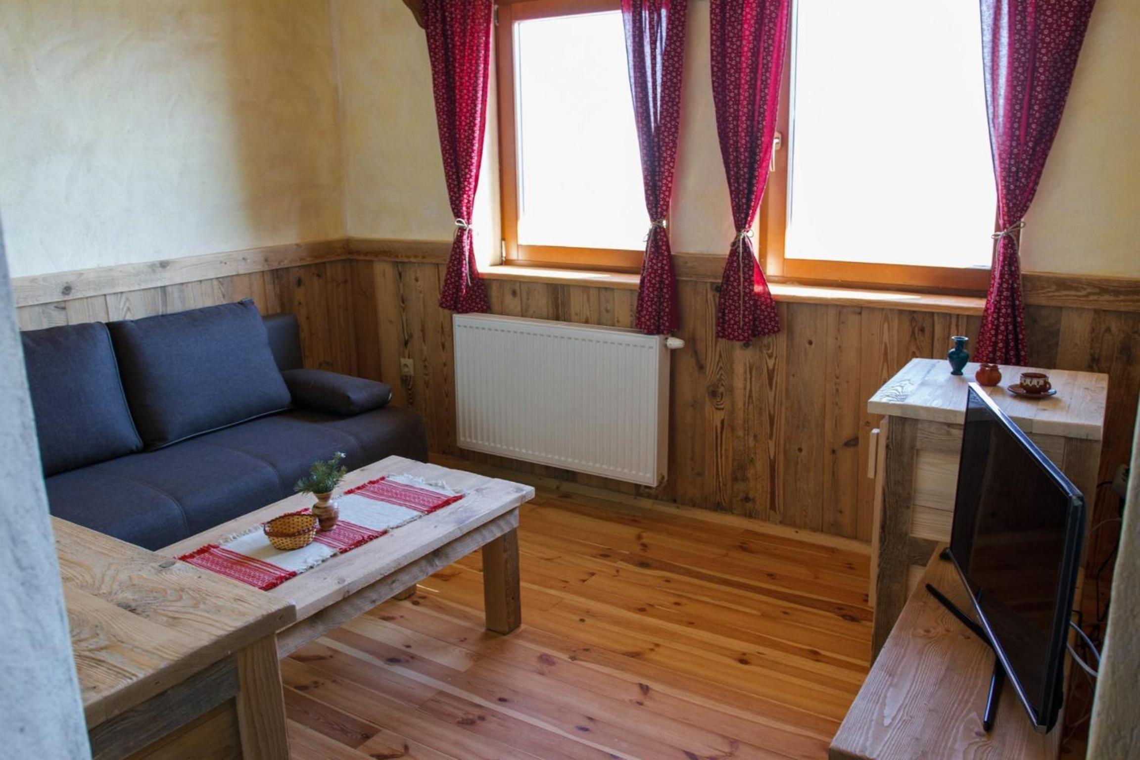 Two-Bedroom Apartment - Photo 4